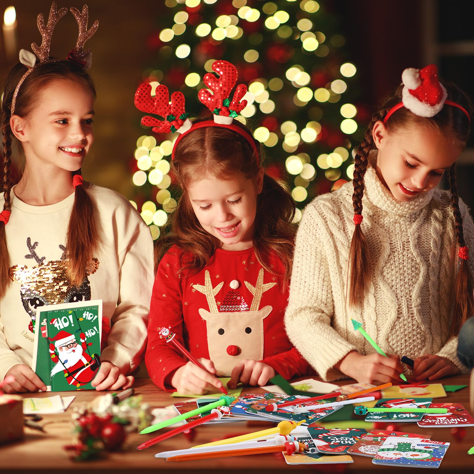 Tenceur 48 Pcs Christmas Mini Notebook with Ballpoint Pen Xmas Notepad Merry Christmas Small Memo Pad Santa Snowman Pocket Notebook for Xmas Party Kids Home Party Favor Gifts (Vintage Style)