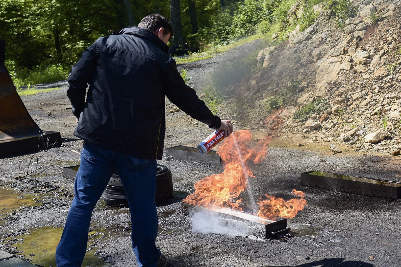Fire Delete Extinguisher Spray 2