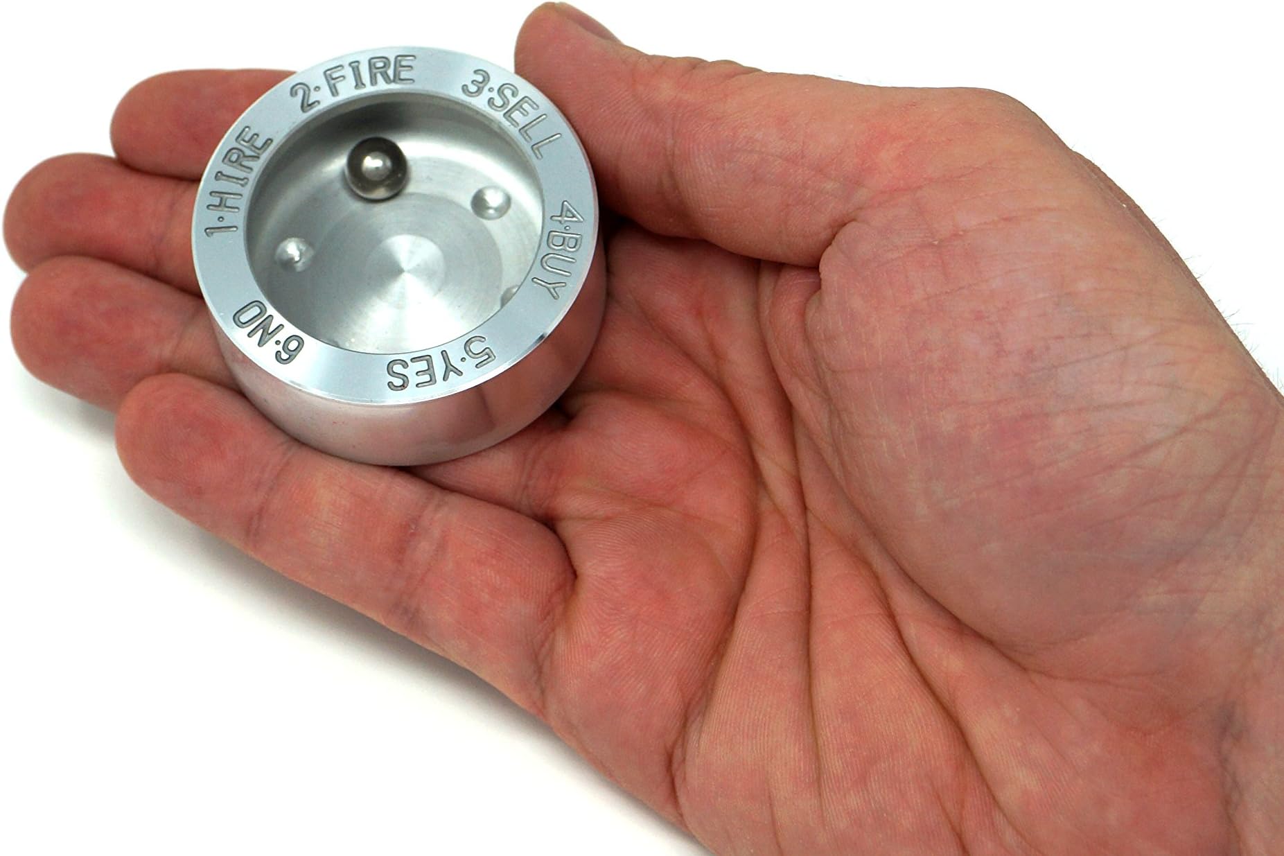 Aluminium design decision maker roulette: the decision maker in combination with aluminium dice, a great desk accessory as a gift for the boss, coach or manager, just turn it and make the right decision, great funny game/stress killer