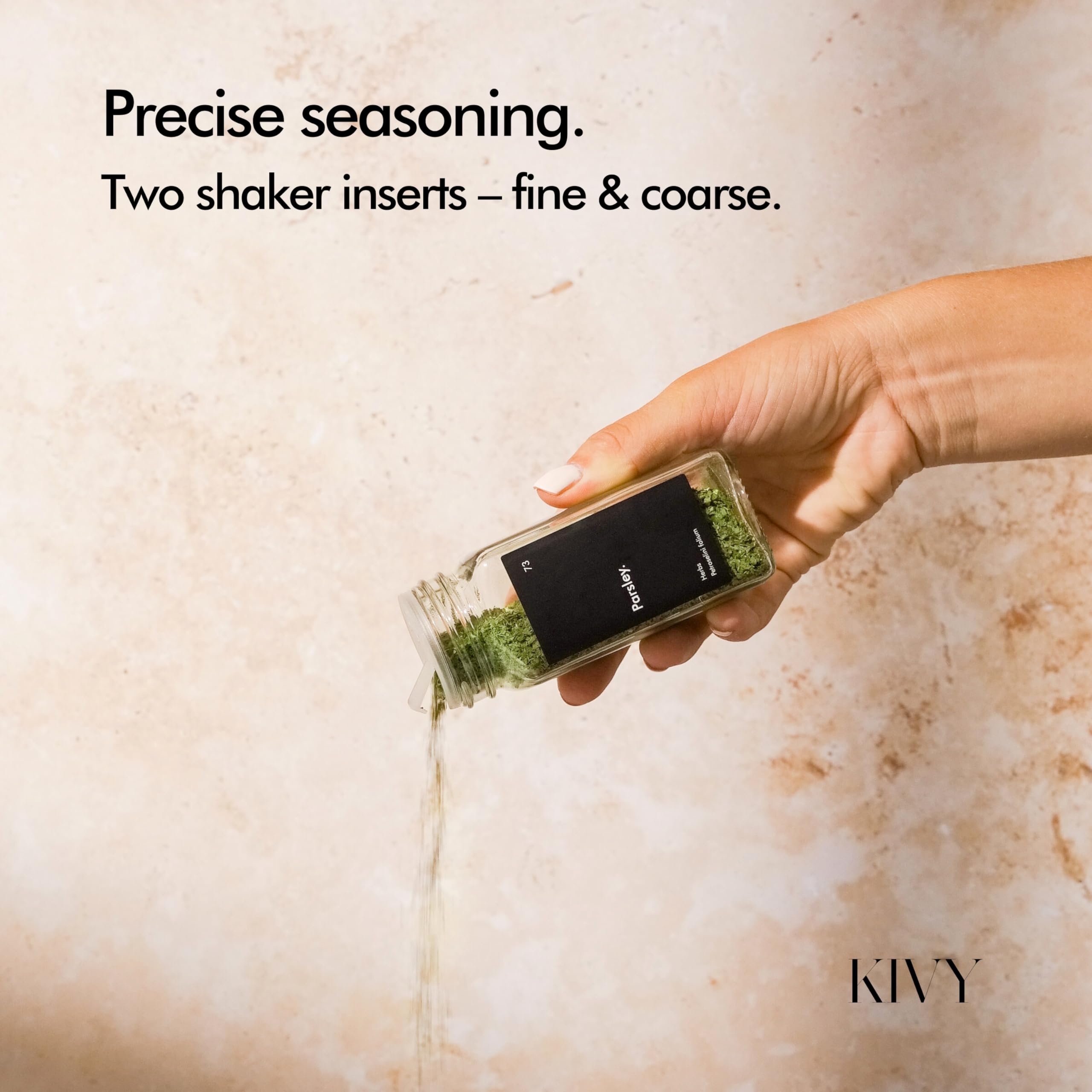 KIVY Lot de 24 pots à épices vides avec bac à saupoudrer [24 x 120 ml] + 240 étiquettes étanches – Bocaux à épices carrés hermétiques – Noir