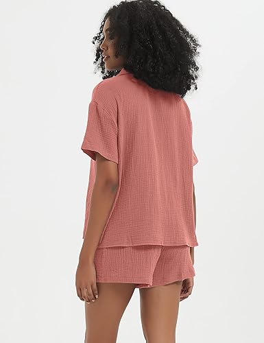 Miniatura 4 de Kissonic Conjunto de 2 piezas para mujer, conjunto de ropa de descanso para vacaciones, camisa y pantalones cortos con botones