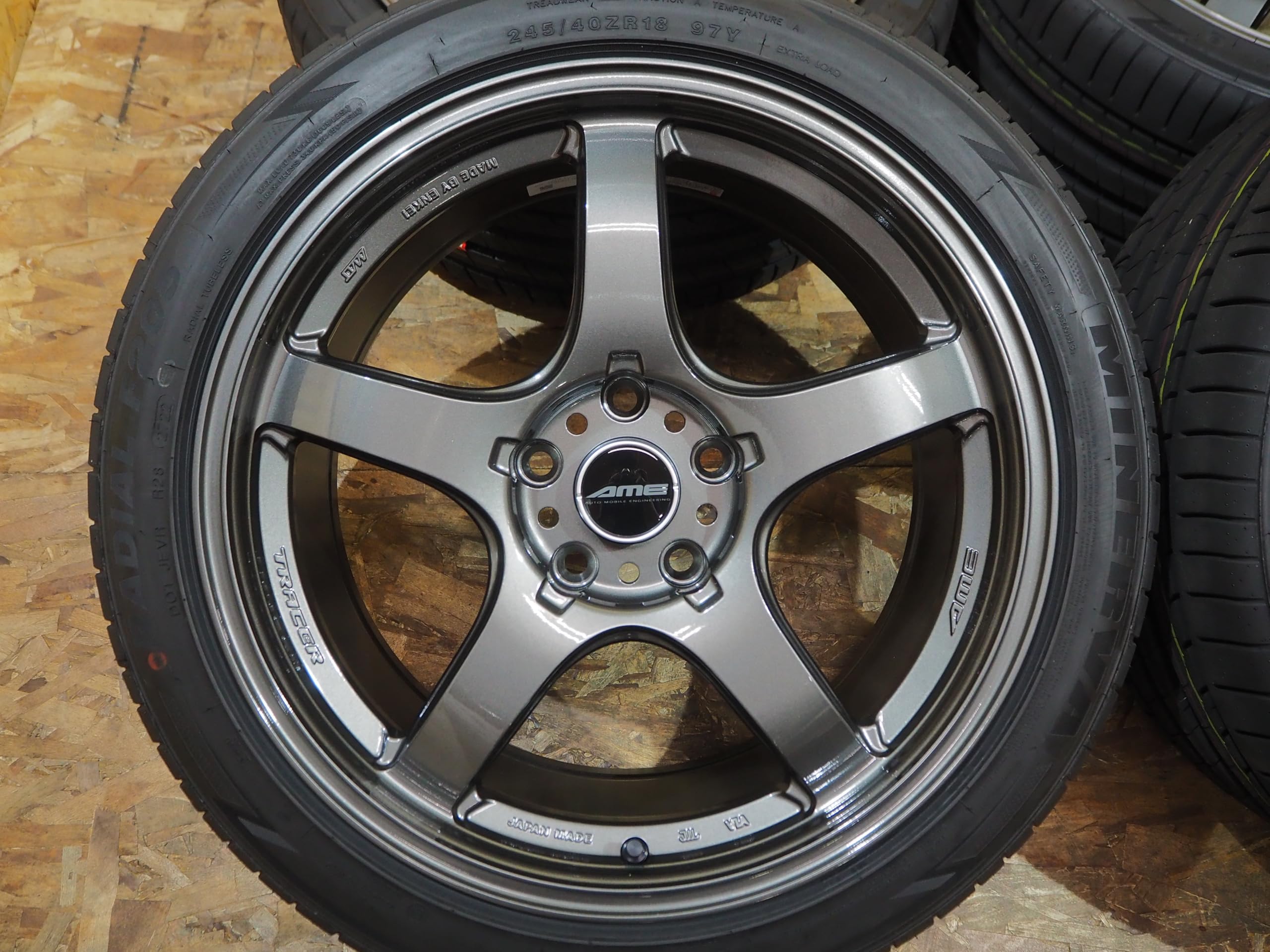 Amazon | 245/40R18 8.5J+38 265/35R18 9.5J+38 5H114.3 タイヤ 