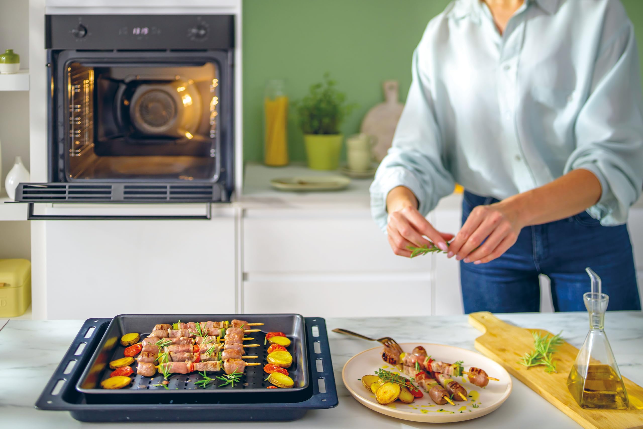 Bandeja Haier 2 en 1 para hornos: versátil bandeja para barbacoa y cocción al vapor con diseño cóncavo/convexo único, amplía tus posibilidades de cocción, 320 x 376 mm