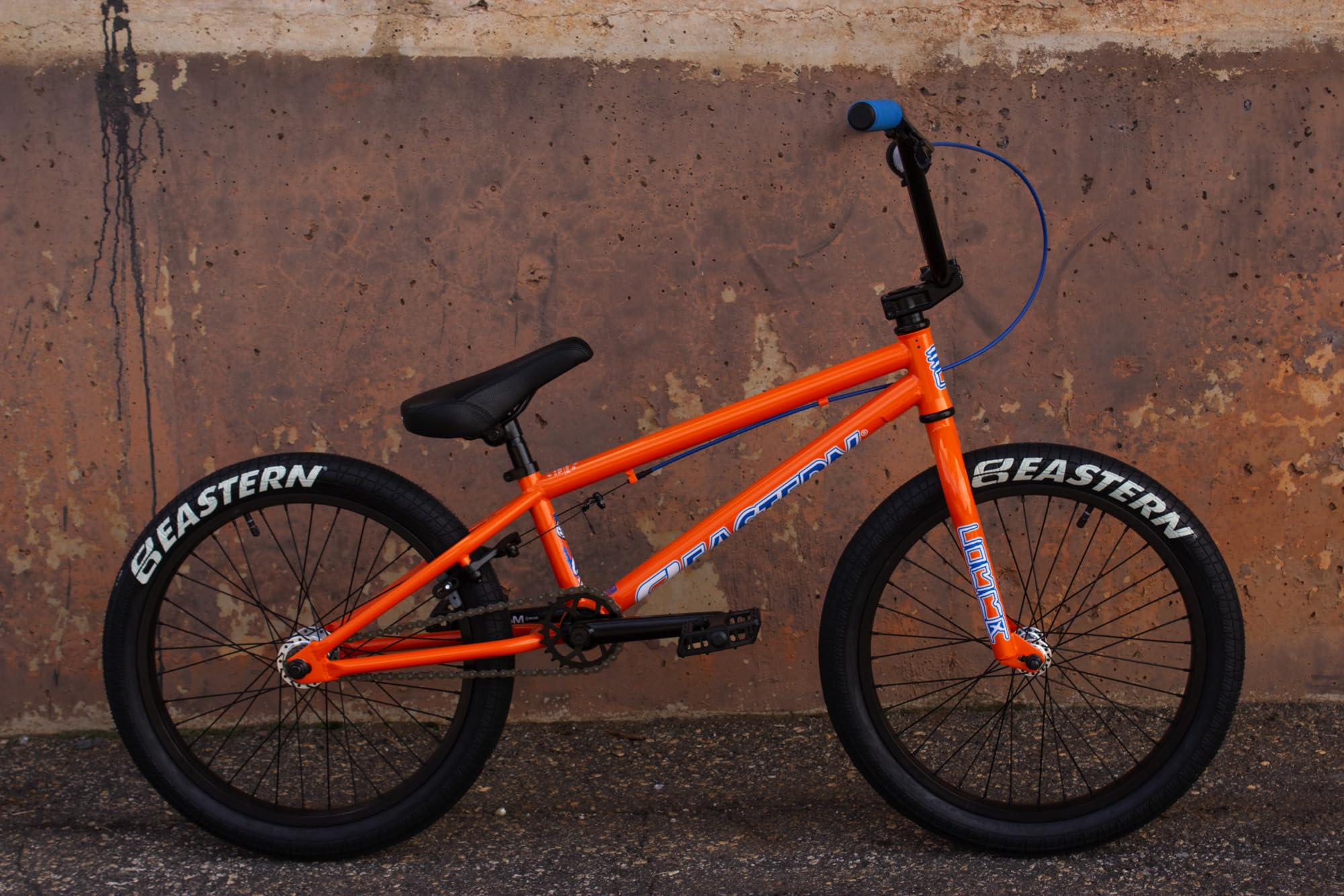 Eastern Bikes Bicicleta BMX Cobra de 20 Pulgadas, Bicicleta Freestyle Ligera