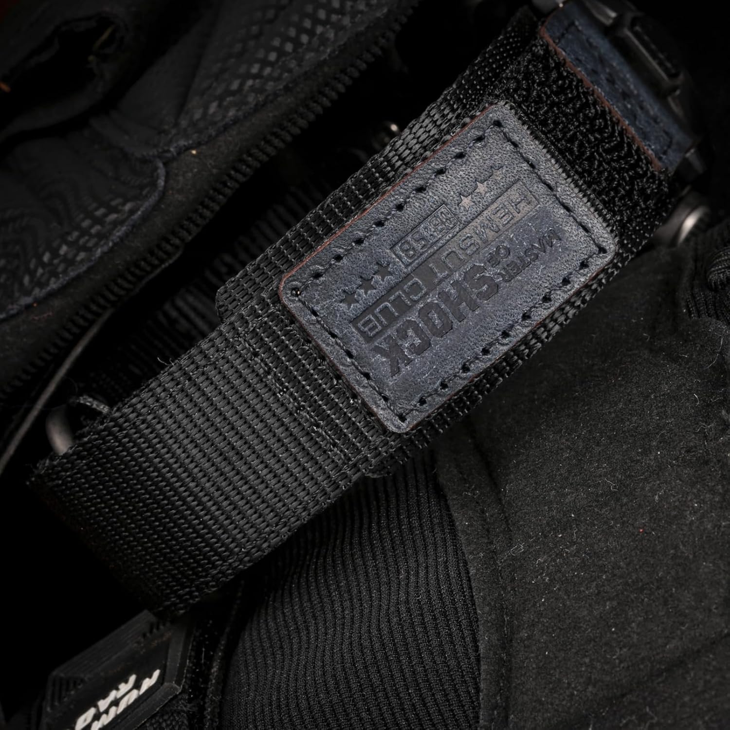 20mm Triple-Ring Metal Buckle Leather & Nylon Hook & Loop Watch Strap for T-Rex 3 Pro 44mm, Garmin Vivoactive 3/3 music/5/6, Samsung Galaxy Watch 7/FE/6 ect.