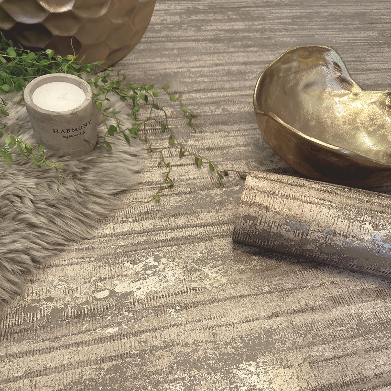Sophie Laurence Mocha Brown, Gold Mocha Concrete Effect Wallpaper Brown Gold Metallic Smooth Finish Lounge Bedroom