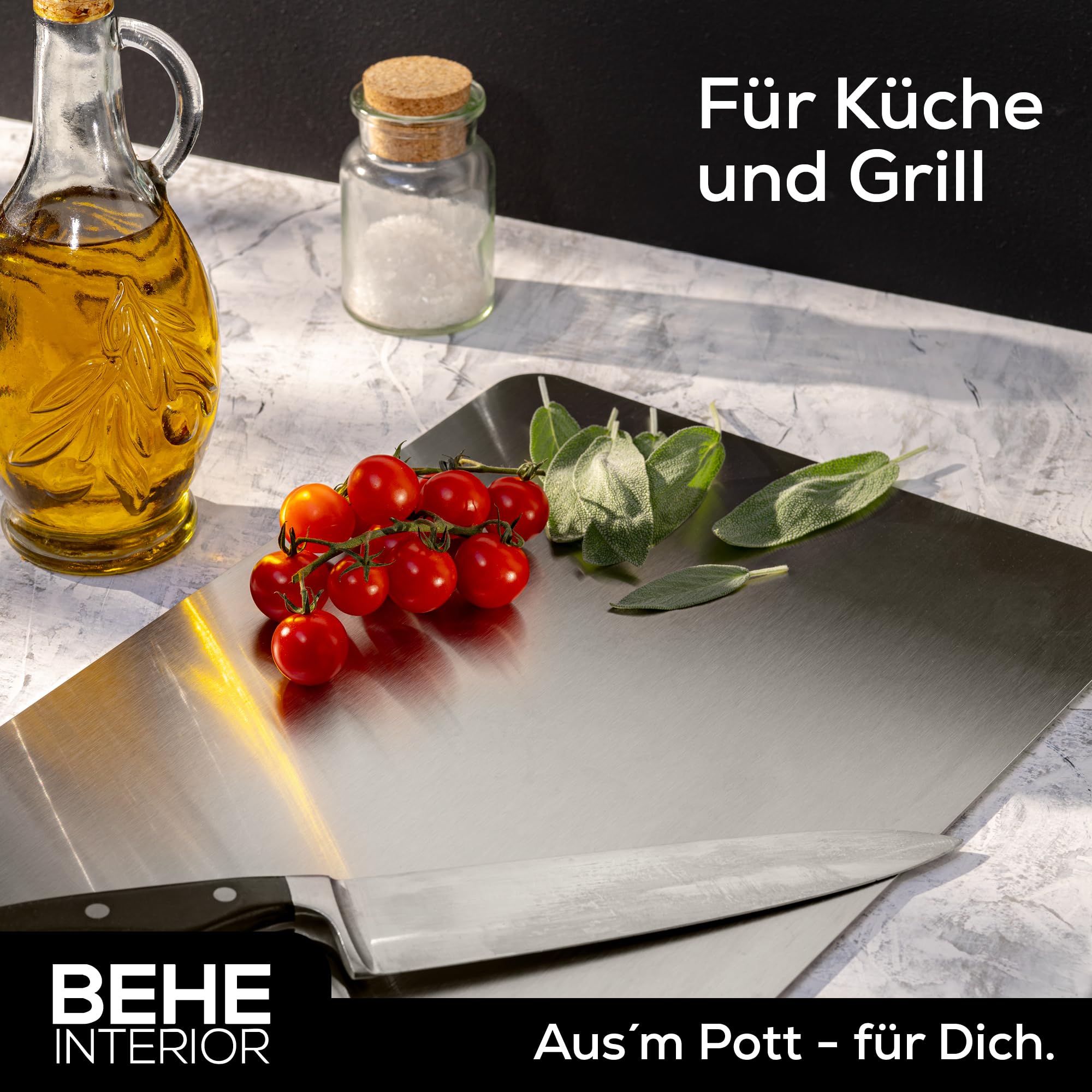 Behe – Tagliere in titanio al 100% (21 x 30 cm) – Made in Germany, tagliere igienico, in titanio, antiscivolo per la cucina, per alimenti, antibatterico e privo di BPA (con manico)