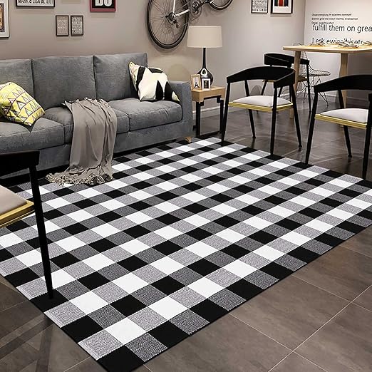 HOYIJA Buffalo Plaid Outdoor Rug 5' x 7' Black and White