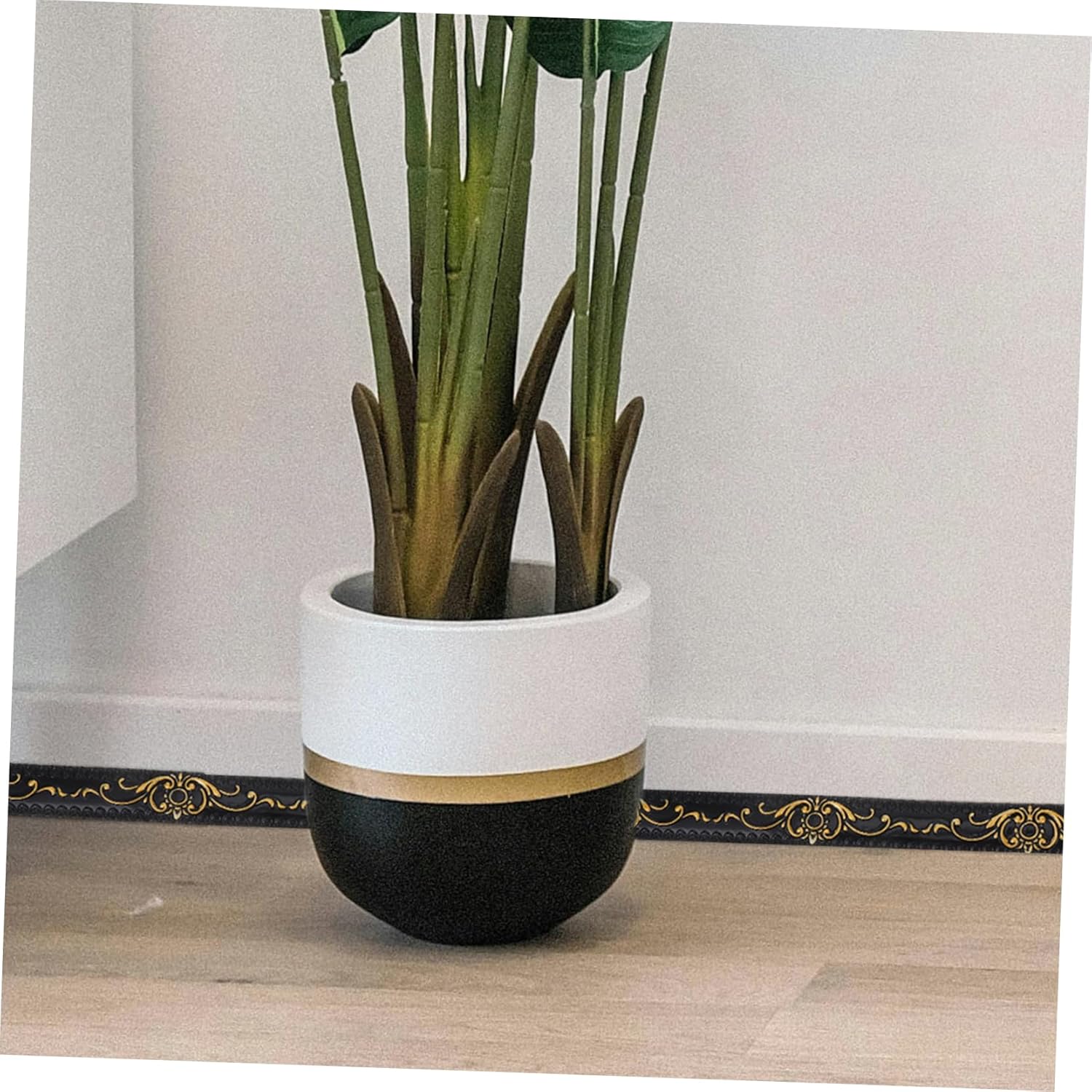 jojofuny Self-Adhesive Wall Edging Trim Flexible Decorative Line for Ceiling Edge and Wall Corners Easy to Install Molding for Living Room and Bedroom Decor