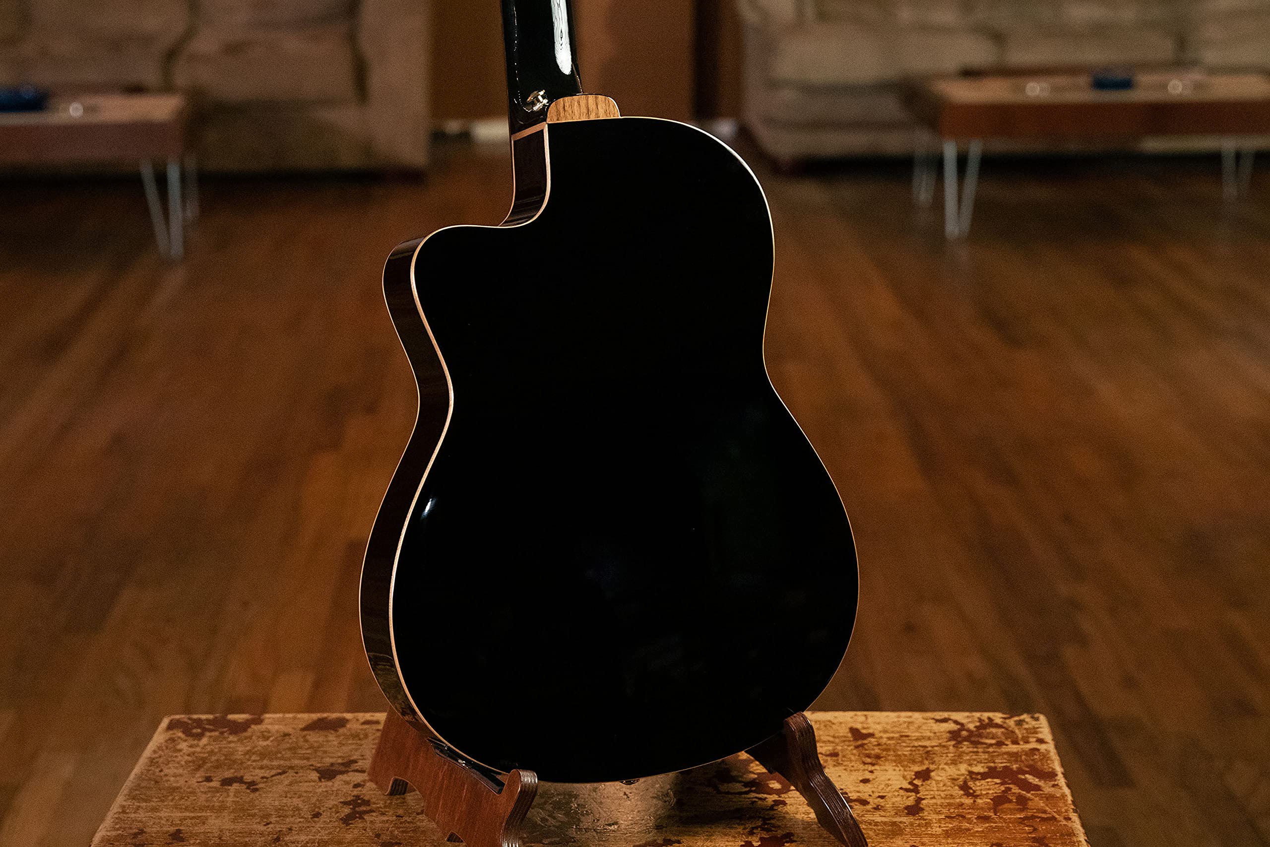 Ortega Classical Guitar Performer Series 4/4 Inclusive Custodia Manico Sottile Thinline Body - Nero (RCE138-T4BK)