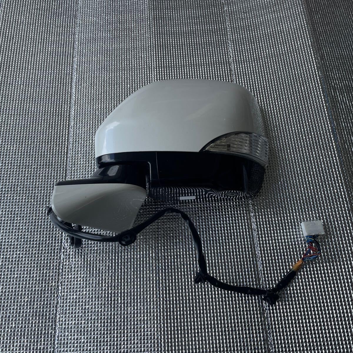 Amazon.co.jp: 良品 エルグランド E52 PNE52 前期 純正 アラウンド 