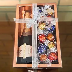 Presente Elegante Gourmet: Chandon Reserve Brut Baby Espumante e Trufas Chocolate Suíço (Rose Gold)