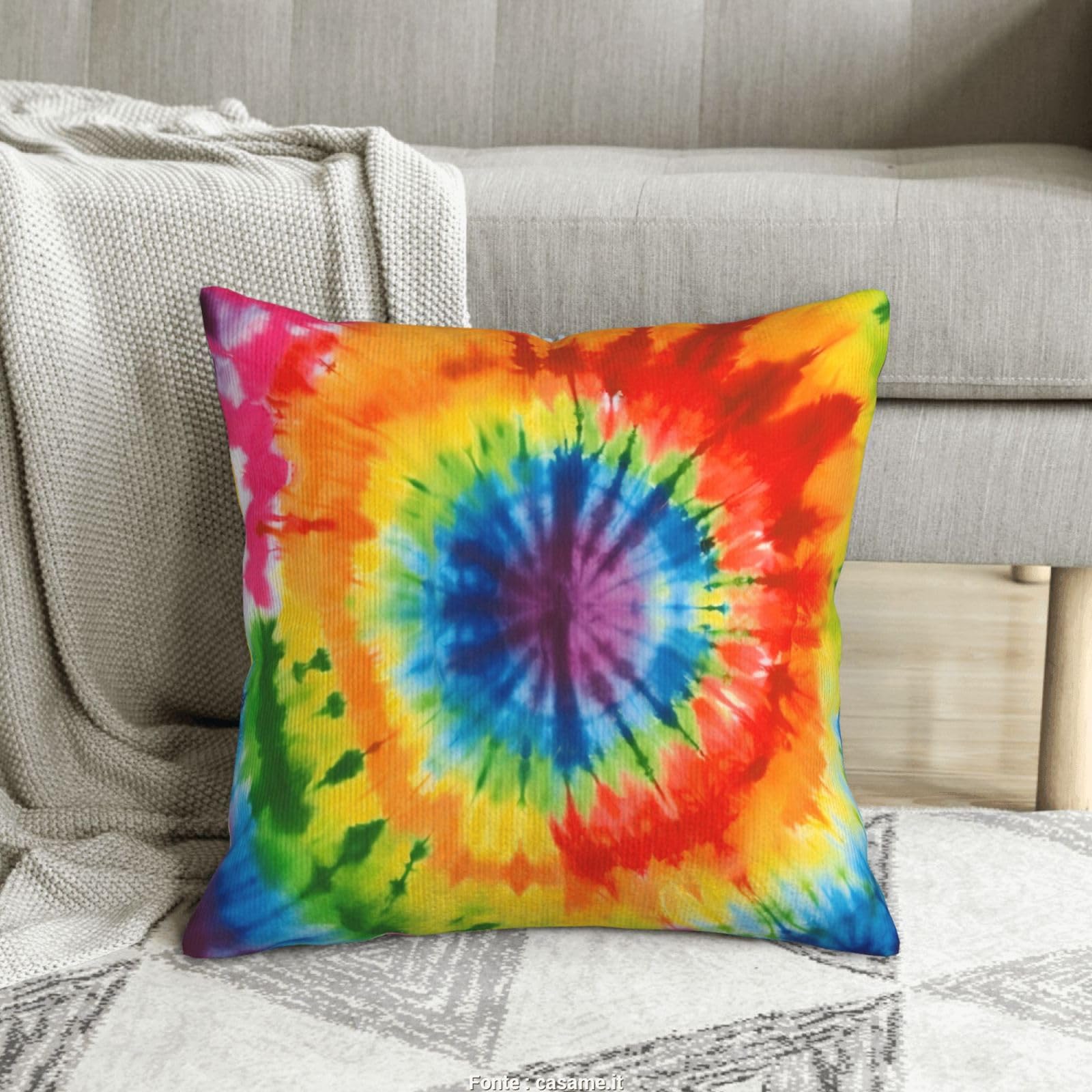 Housses de coussin velours côtelé tie-dye douces pour sublimer le canapé de votre salon chaleureux