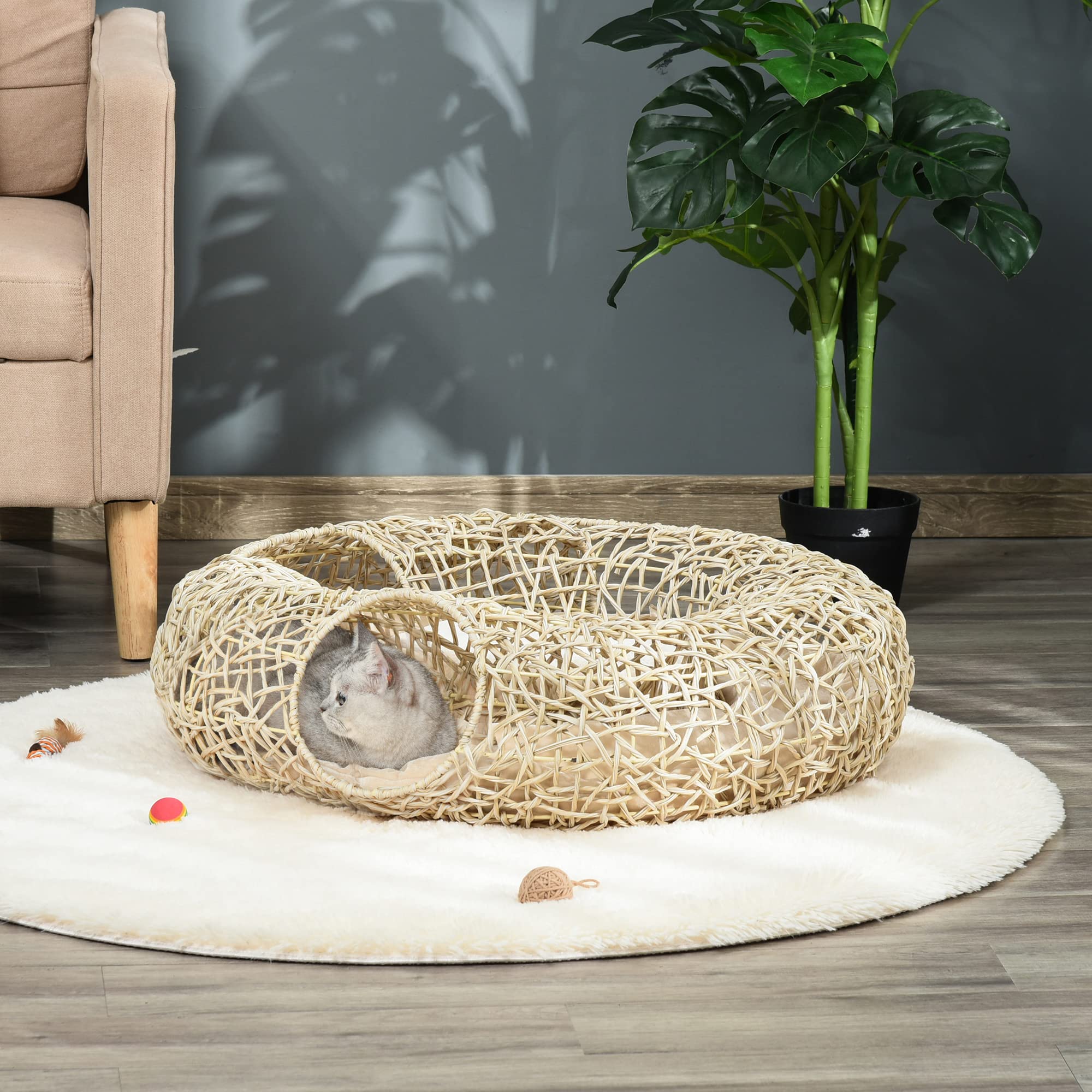 PawHut Cama de Ratán para Gatos 78x69x22 cm con Cojín Suave, 3 Orificios de Acceso y Túnel de Madera Natural