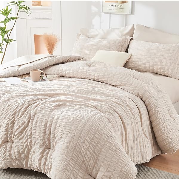 HYMOKEGE Beige Oversized King Comforter Set Seersucker 7 Pieces, All Season Luxury Bed in a Bag for Bedroom, Bedding Set with Comforter, Sheets, Pillowcases & Shams