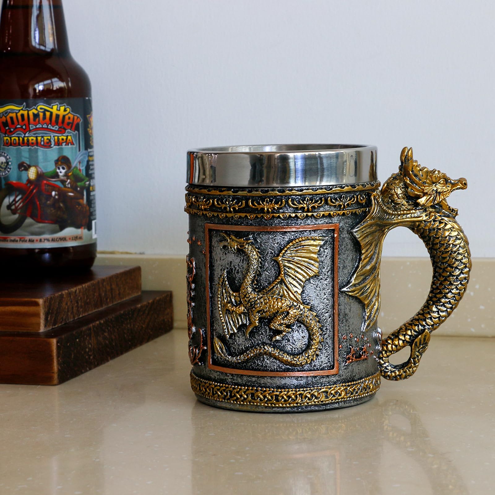 alikiki Medieval D&D Dragon Coffee Mug - 15.8oz Stainless Gold Roaring Dragon Beer Drink Mug for GOT Lovers Collector Ideal Novelty Gothic Father Day Gift Party Decoration