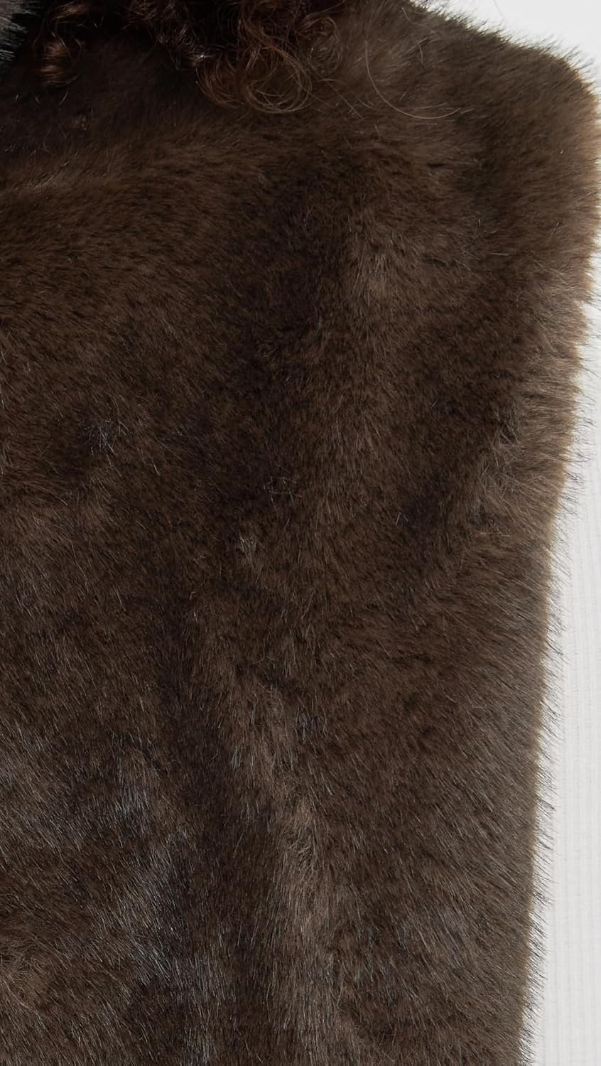 Line & Dot Women's Dane Faux Fur Top - Image 6