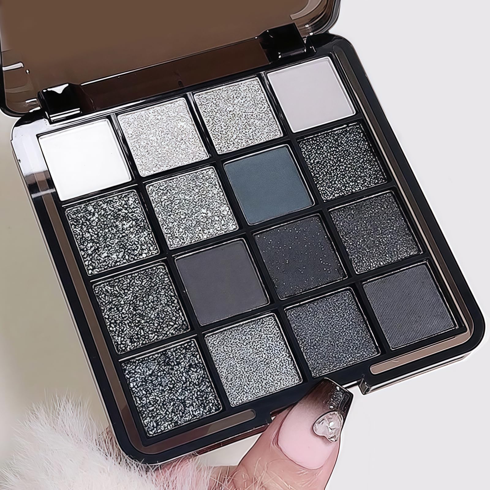 Black and White Smokey Eyeshadow Palette, 16 Colors Matte & Shimmer Black, Grey, White Eye Shadow Makeup Palette for Halloween Make Up