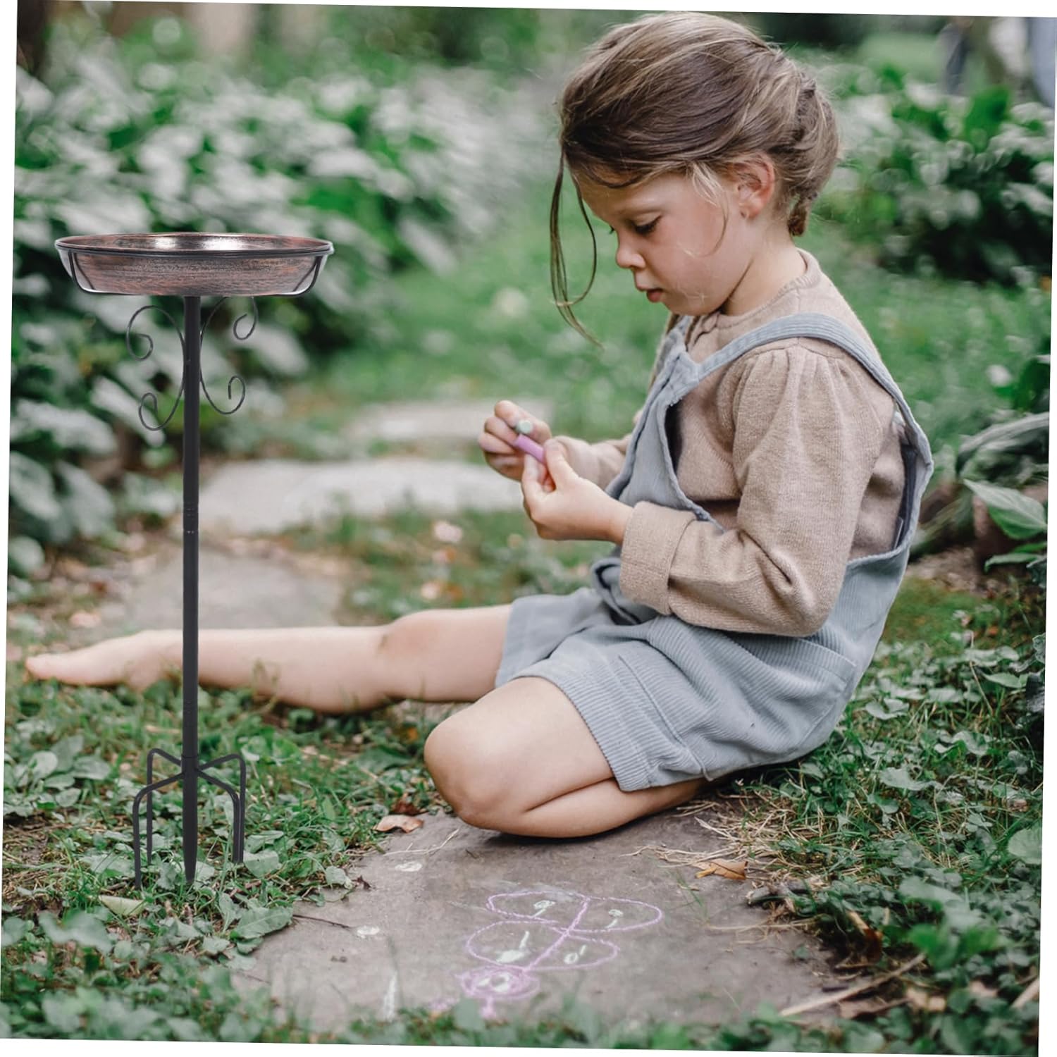 BESPORTBLE Vintage Iron Birdbath Bowl with Feeder Stake for Garden Decor Elegant Outdoor Birdbath Enhancing Aesthetics Lawn and Patio Versatile Design Attracting Birds