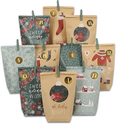 Papierdrachen Advent Calendar for Filling, 24 Green and Brown Printed Gift Bags and 24 Stickers with Numbers and Paper Clips, Green Pattern for Crafts and Gifts, Christmas