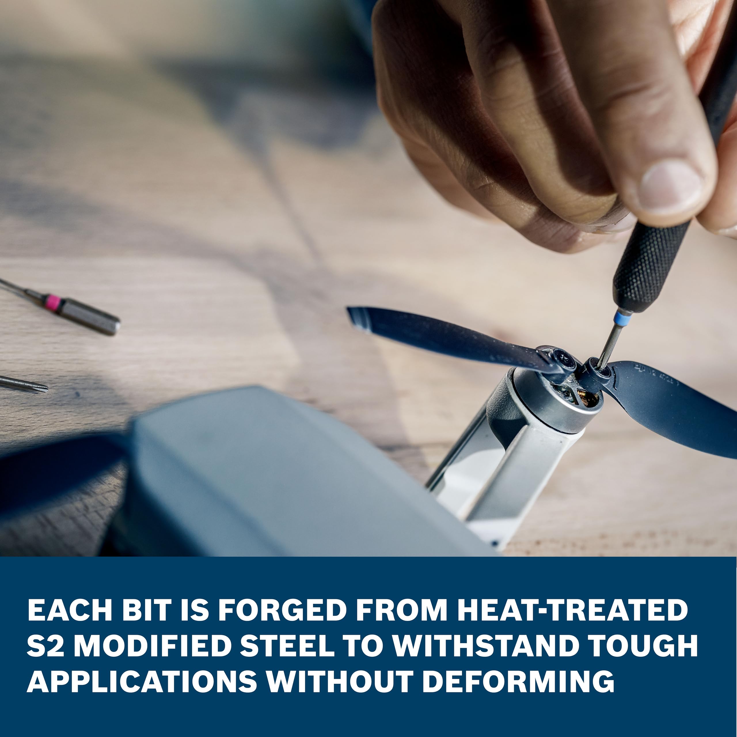 BOSCH PB4042 Lot de 42 embouts de tournevis de précision extra durs pour réparation standard et électronique | Comprend des embouts Phillips, Torx, hexagonaux et spéciaux avec deux poignées