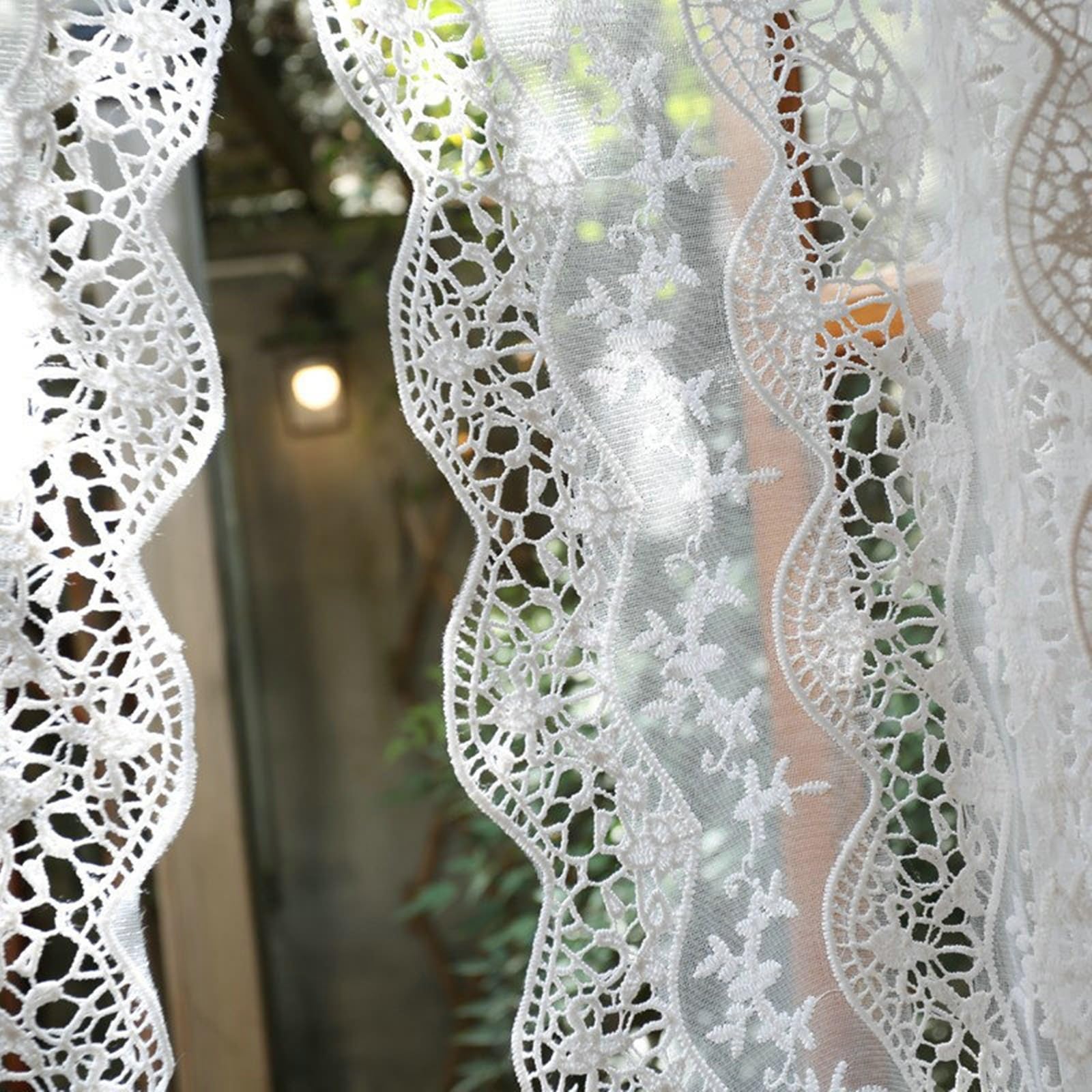 KnSam Rideau Voilage Fenetre Polyester à Passant Dentelle Bordure Festonné Blanc, Rideau Salon Porte Entrée Style Américain 125x130cm 1pcs