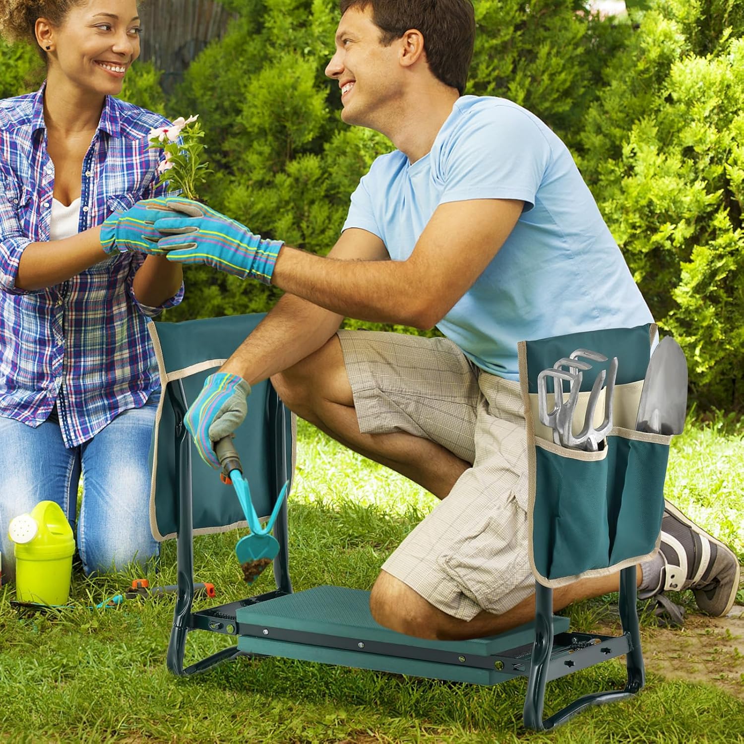 FANTASK Taburete Plegable 2 en 1 para jardinería, Taburete de jardín con 2 Bolsillos para Herramientas, Taburete de Trabajo de jardín con Acolchado Eve para Rodilleras, soporta hasta 150 kg