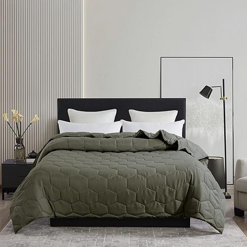 Feather and Loom - Manta ligera alternativa de plumón de panal - Color Oliva Tamaño King