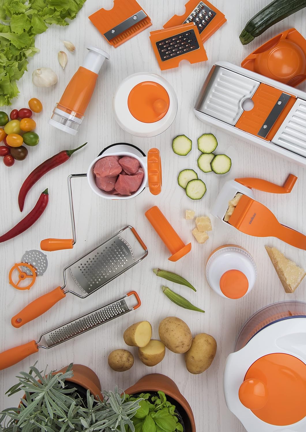 Excelsa Abili Spinner with Accessories, White/Orange