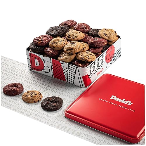 Davids - Lata de galletas recién horneadas 050 onzas variadas mini galletas con chispas de chocolate chocolate blanco y galletas de terciopelo rojo Davids - Lata de galletas recién horneadas 050 onzas variadas mini galletas con chispas de chocolate chocolate blanco y galletas de terciopelo rojo