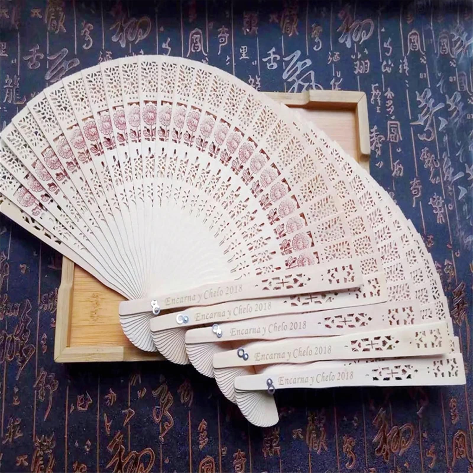 Faltfächer aus Holz, 50 Stück, für Hochzeit, Taufe, Party, Gastgeschenk, Dekoration | Eleganter Handfächer aus Holz mit Organza-Beuteln, perfekt für Hochzeiten, Taufpartys und Event-Dekorationen.