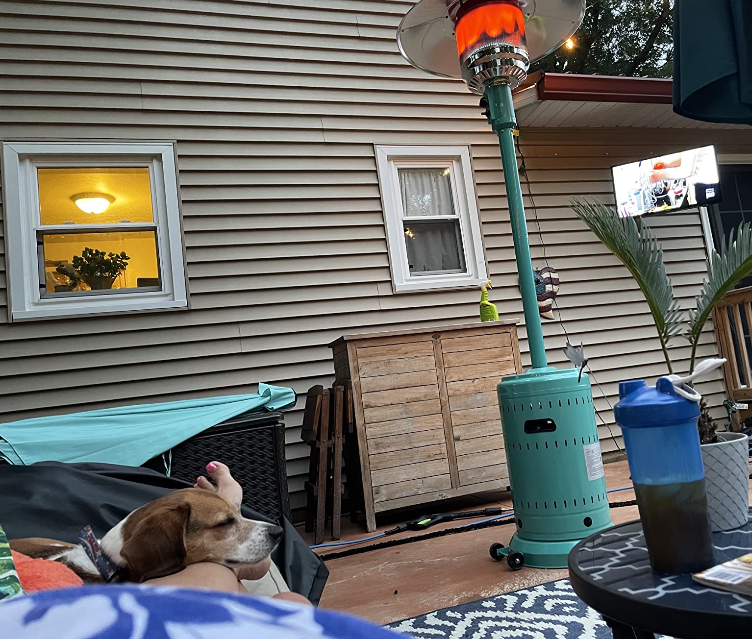 27/mo Finance Amazon Basics 46,000 BTU Outdoor Propane Patio Heater