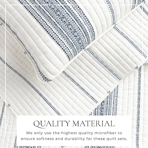 Miniatura 7 de Great Bay Home Juego de ropa de cama reversible tamaño individual, cubrecama moderno y ligero para todas las estaciones, colcha a rayas rojas