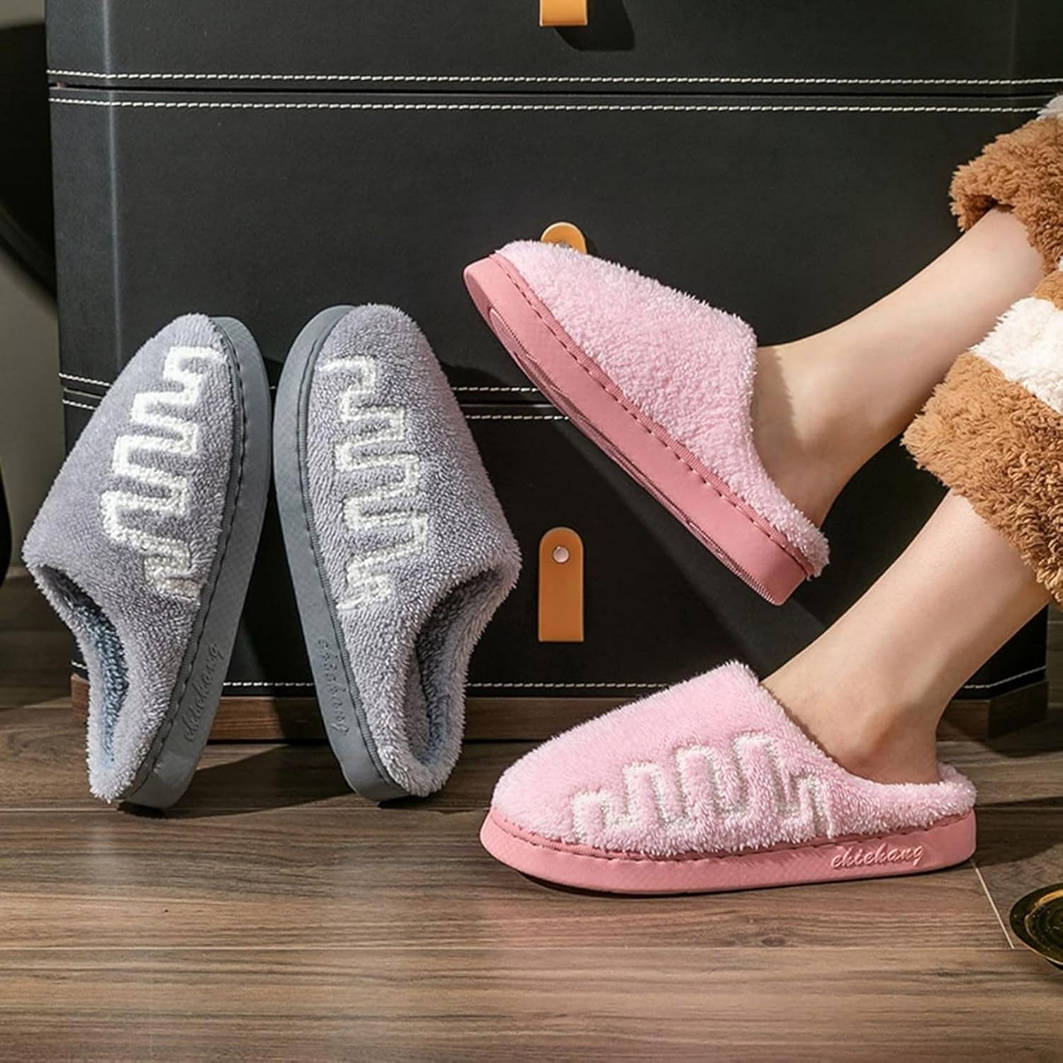 [ZKYSO] スリッパ 冬 室内 レディース メンズ 可愛い ウサギ柄 洗える あたたかい ルームシューズ もこもこ フワフワ お