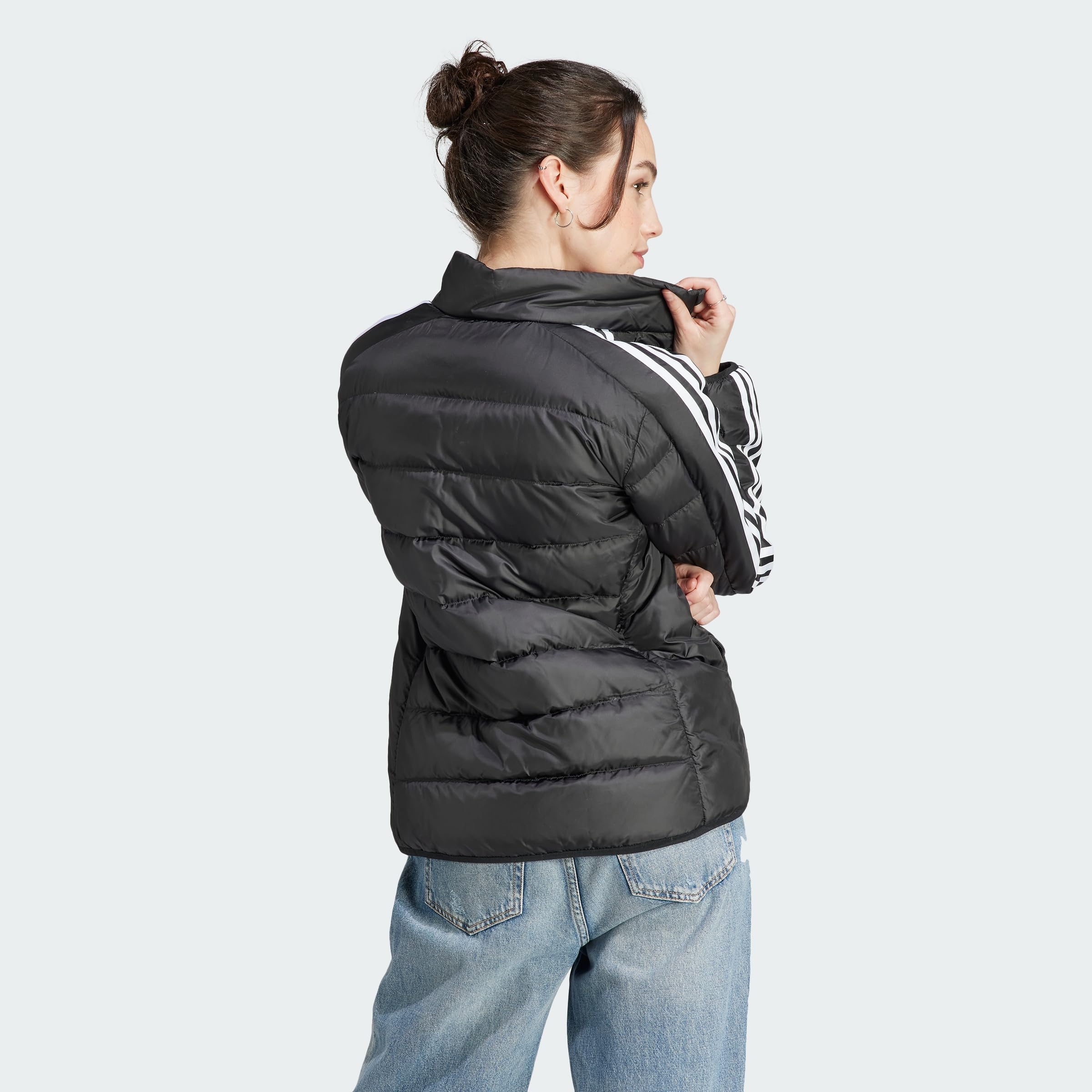 adidas Women Giacca leggera in piuma Essentials con 3 strisce