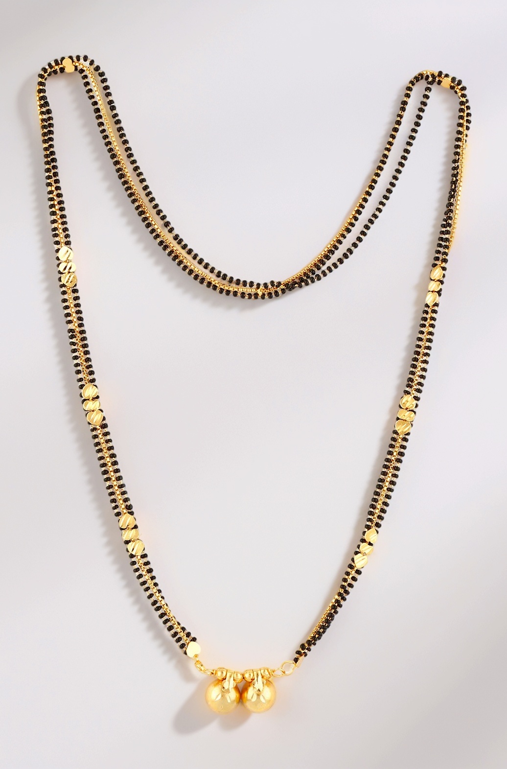 Jewellery's Traditional Temple Forming 1 g Gold Wedding Meenakari Maharashtrian Stylish Golden and Black Wati Tanmaniya Mangalsutra for Women MS-ME917