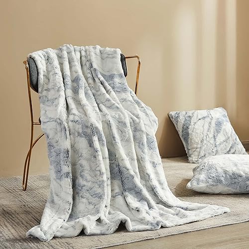 Miniatura 1 de XeGe Juego de 3 mantas suaves y esponjosas, manta de piel sintética de doble cara, manta suave y mullida de 50 x 60 pulgadas, con fundas de almohada