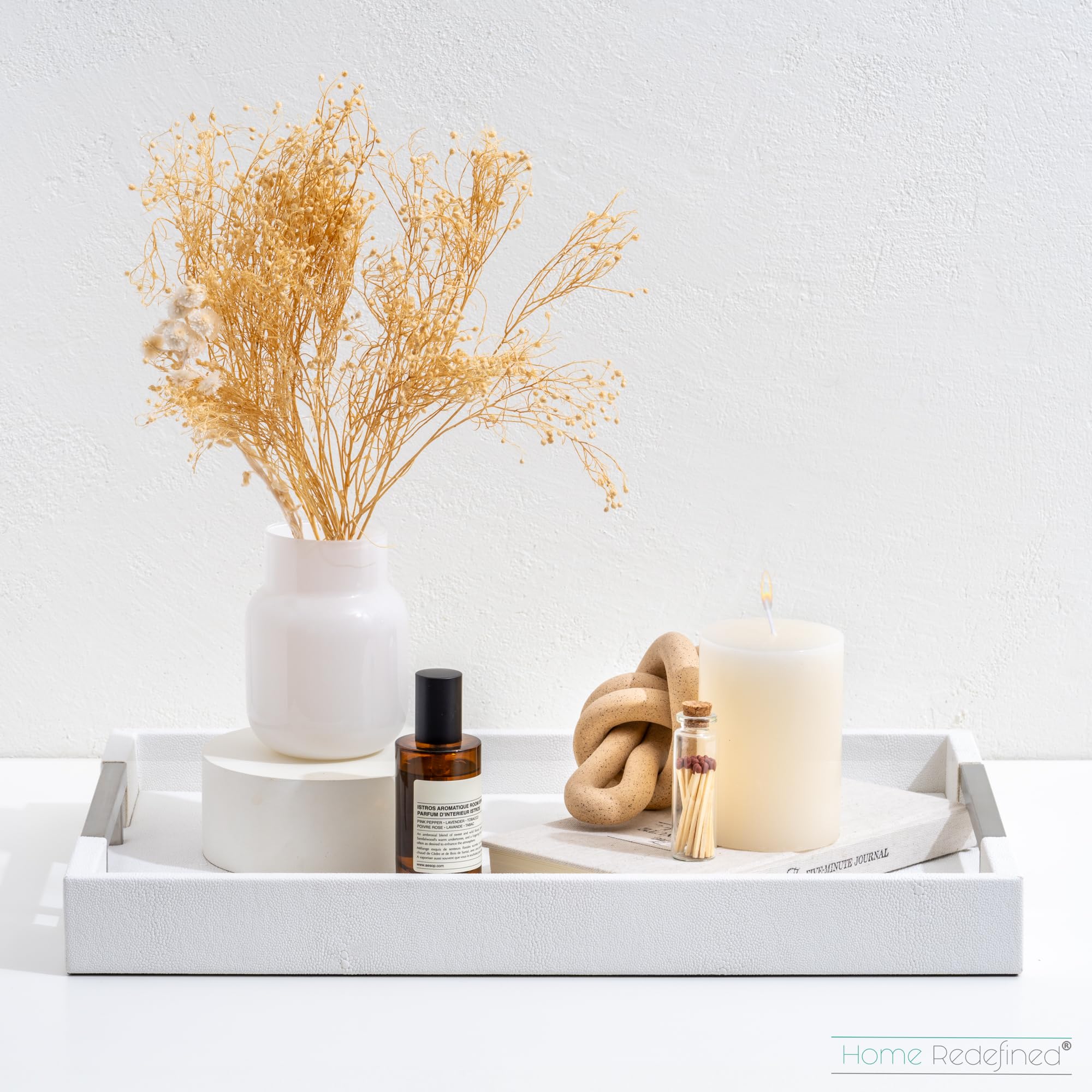 Plateau décoratif moderne et élégant en cuir synthétique avec poignées en métal argenté - 45,7 x 30,5 cm - Blanc
