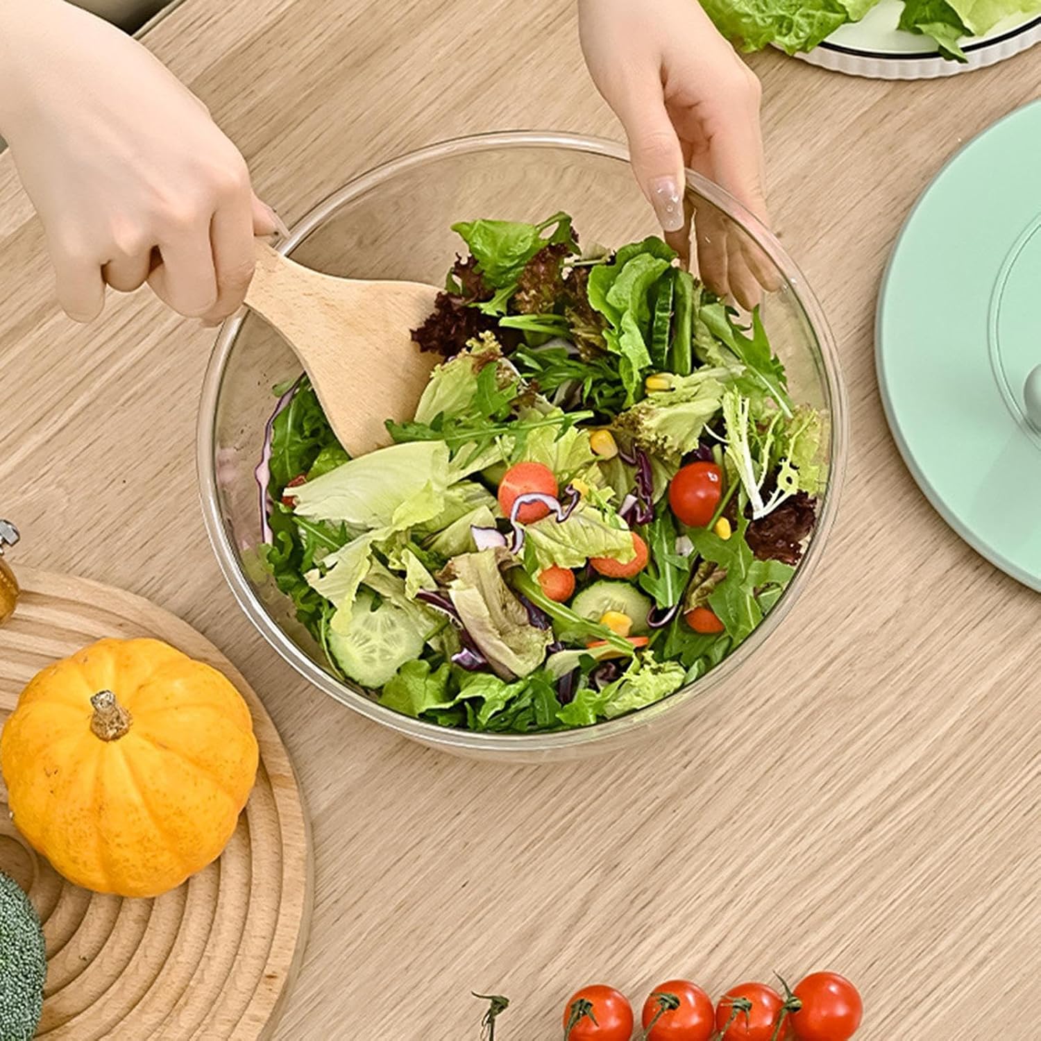 Salad Spinner And Slicer, Large Capacity And Efficient Drying, 9.25 Inches, Vegetable Dryer, Colander Wash Bowl, Multifunctional Kitchen Tool, For Cucumbers, Potatoes, Garlic, Ginger, or Leafy Greens