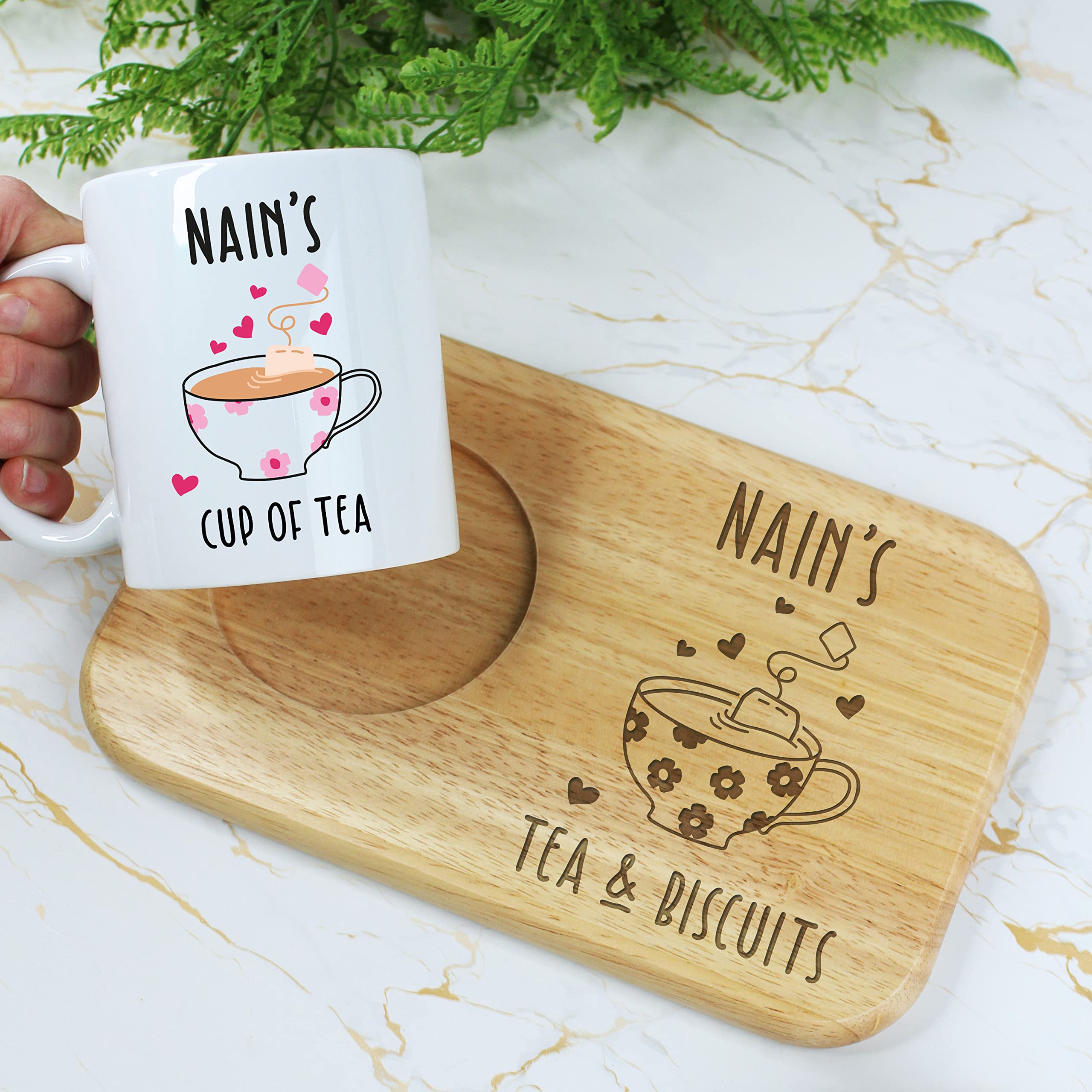 Nain's Tea & Biscuits Board & Mug Set, Wooden Treat Board with Cup of Tea Mug, Snack Tray, 350ml Coffee Mug, Mother's Day, Birthday Gifts for Nain