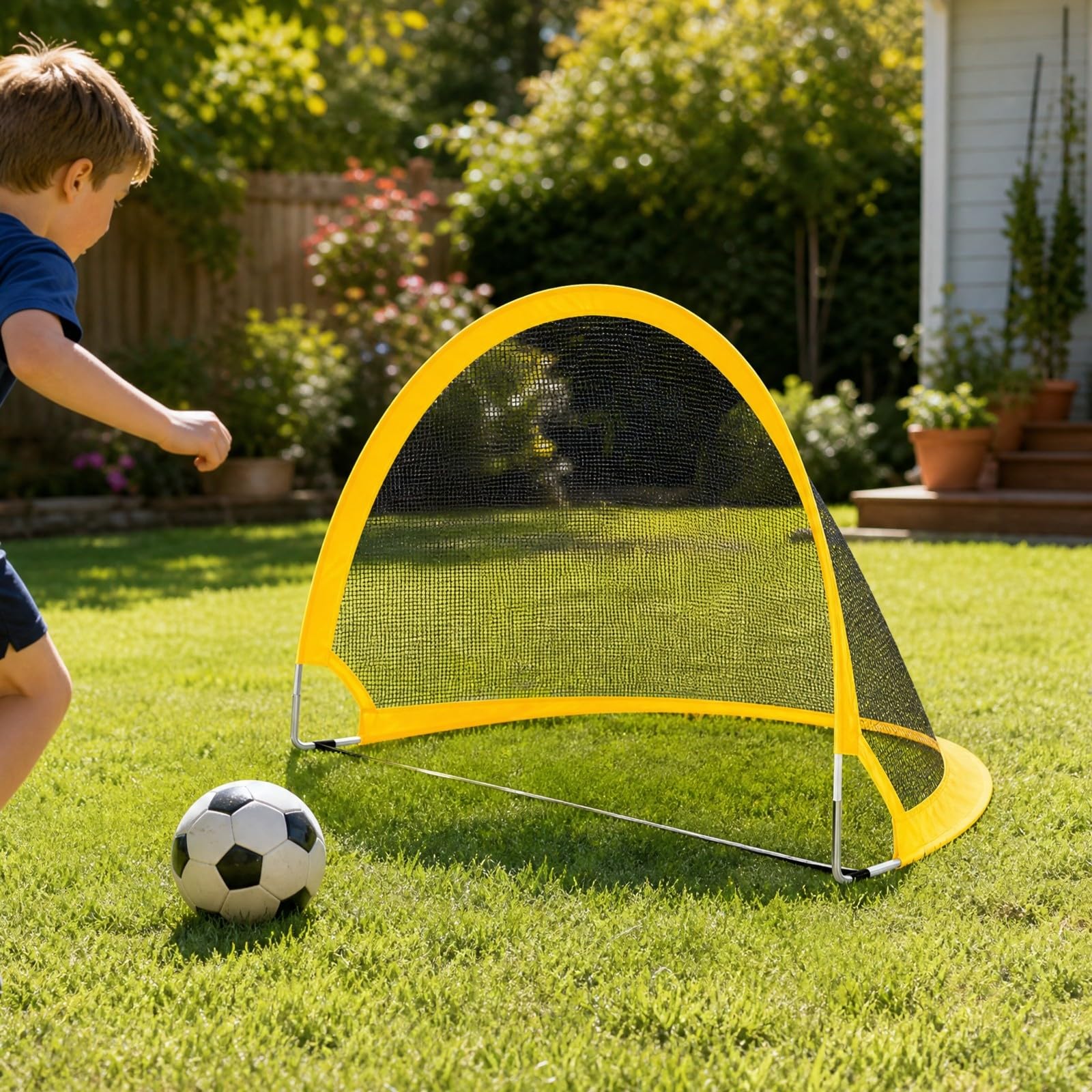 2 Pezzi da Calcio Pallone e Pompa Leggero da Calcio Pieghevole Compatto Giocattolo Sportivo per Bambini, Giovani Calciatori,