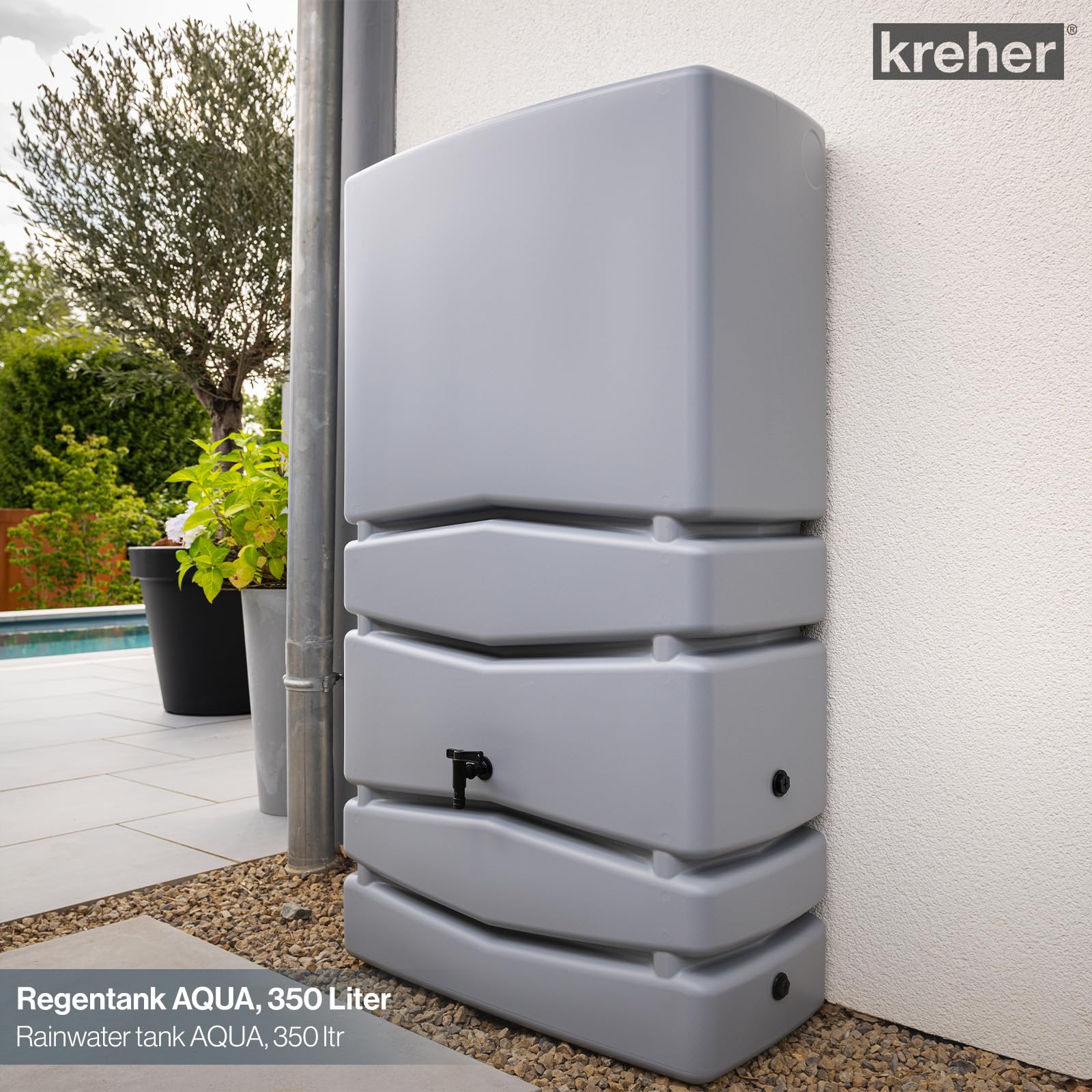 Kreher XXL Regentonne Aqua Tower Kunststoff, Auslaufhahn (350 L, Grau) | Robustes Regenfass aus PP mit Deckel und Fallrohr-Anschluss, edel-schlichtes Design als Regenwasserspeicher im Garten