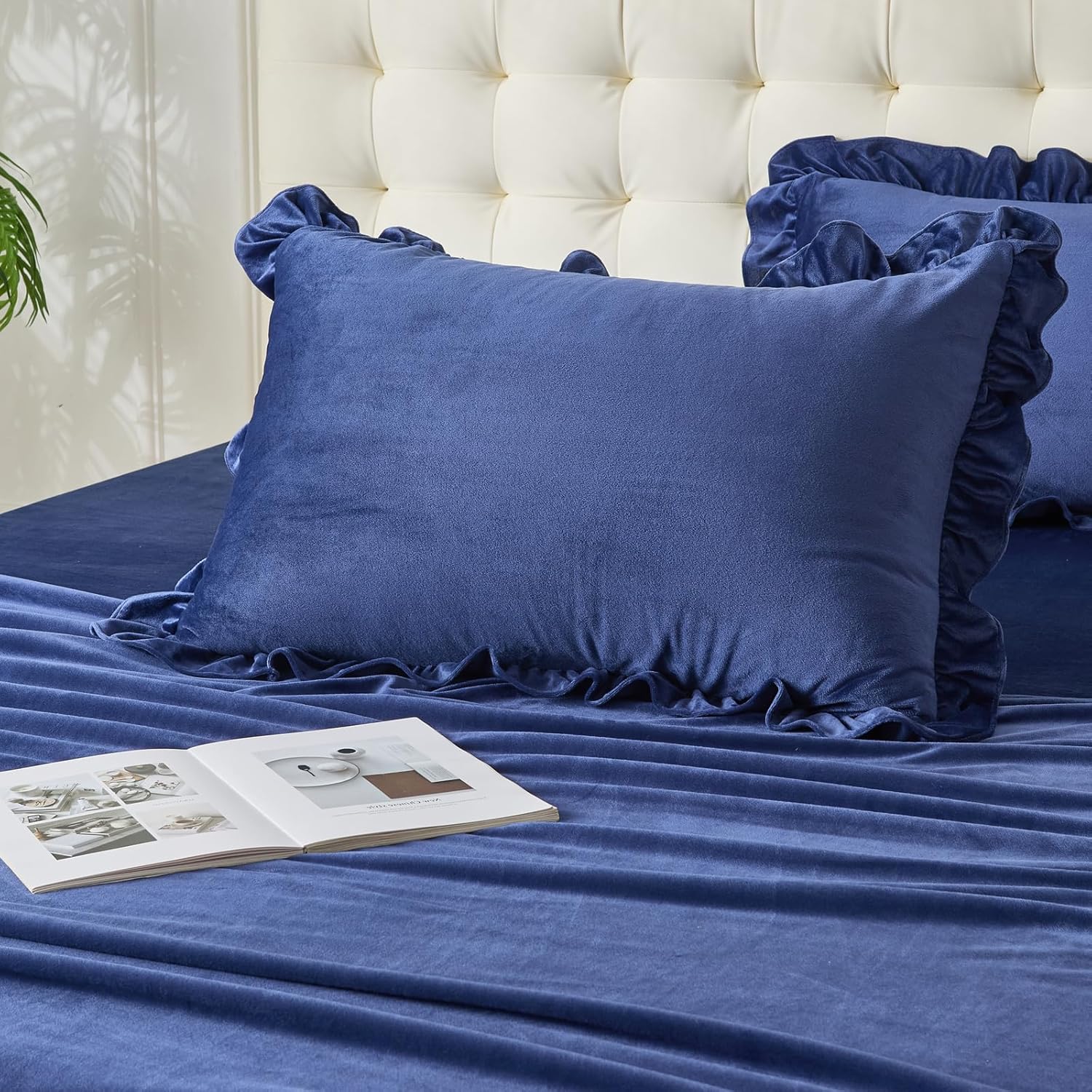 Velvet Plush Flannel Sheet Set - Queen Size 4-Piece - Ruffled Edge Design, 16 Inch Deep Pocket, Anti-Pilling & Fade Resistant - 220 GSM Breathable Luxury All-Season Bedding, Navy