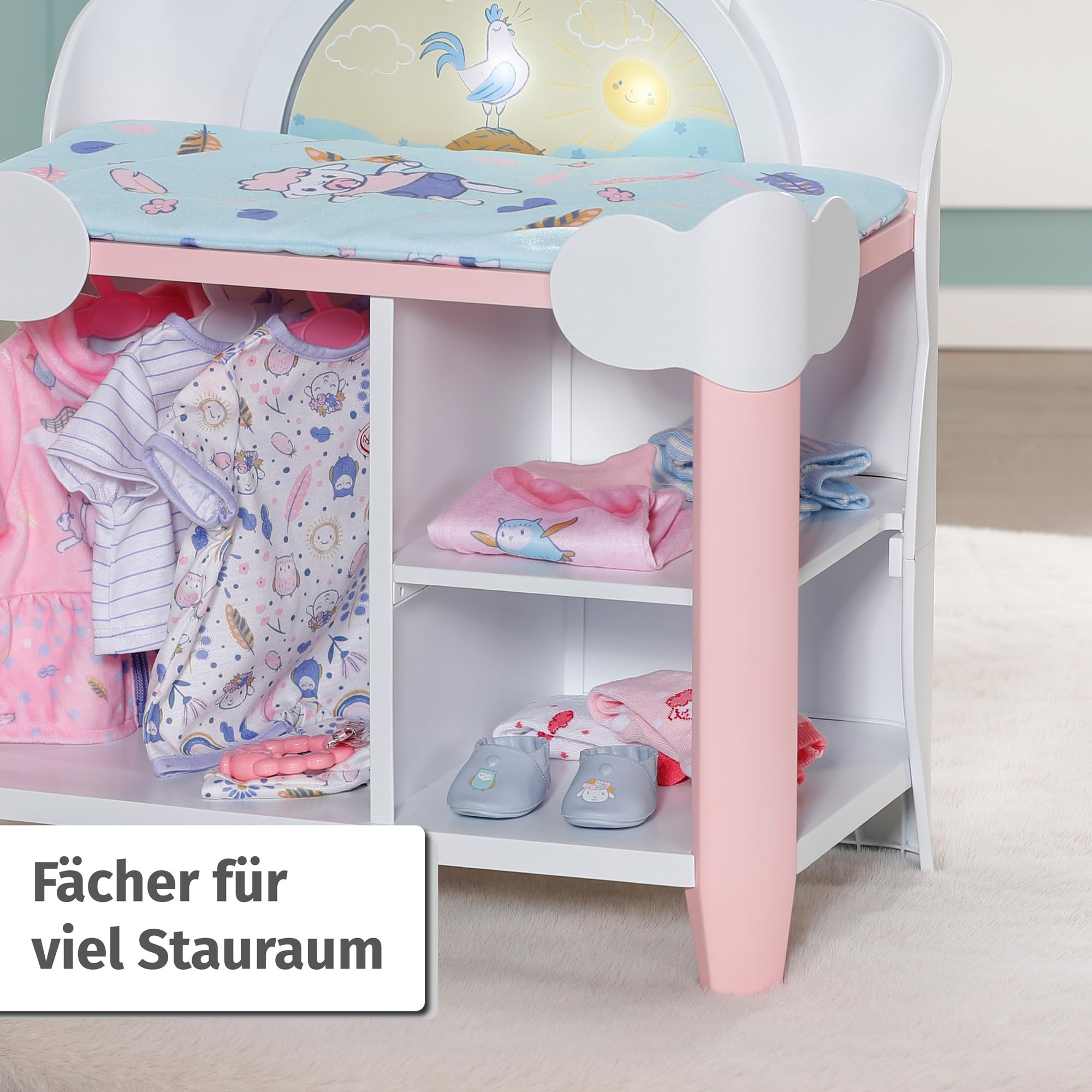 Zapf Creation Baby Annabell, Puppen Wickeltisch, Baby Annabell Day&Night Wickeltisch mit drehbaren Rad in Tag- und Nachtmodus, Licht- und Soundfunktionen, Wickelauflage und 3 Kleiderbügeln, 709672