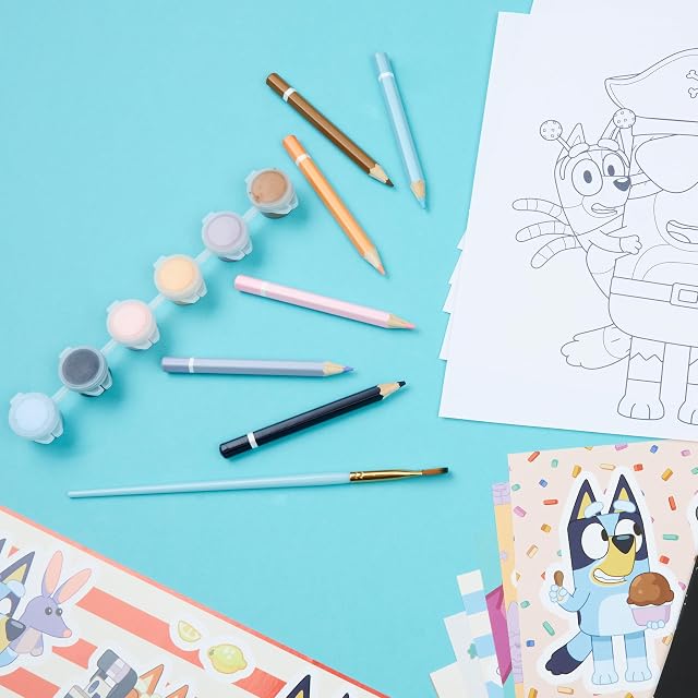 Foto 5 de 6 de Bluey Kit Manualidades Niños, Creative Set con Hojas para Colorear, Lápices de Colores, Pegatinas, Pinturas