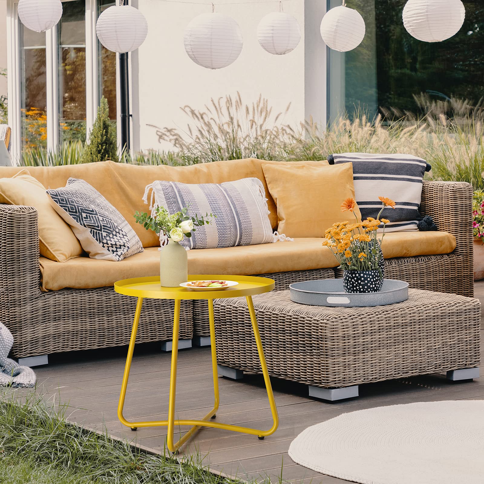 Danpinera Outdoor Side Tables, Weather Resistant Steel Patio Side Table, Small Round Outdoor End Table Metal Side Table for Patio Yard Balcony Garden Bedside Yellow