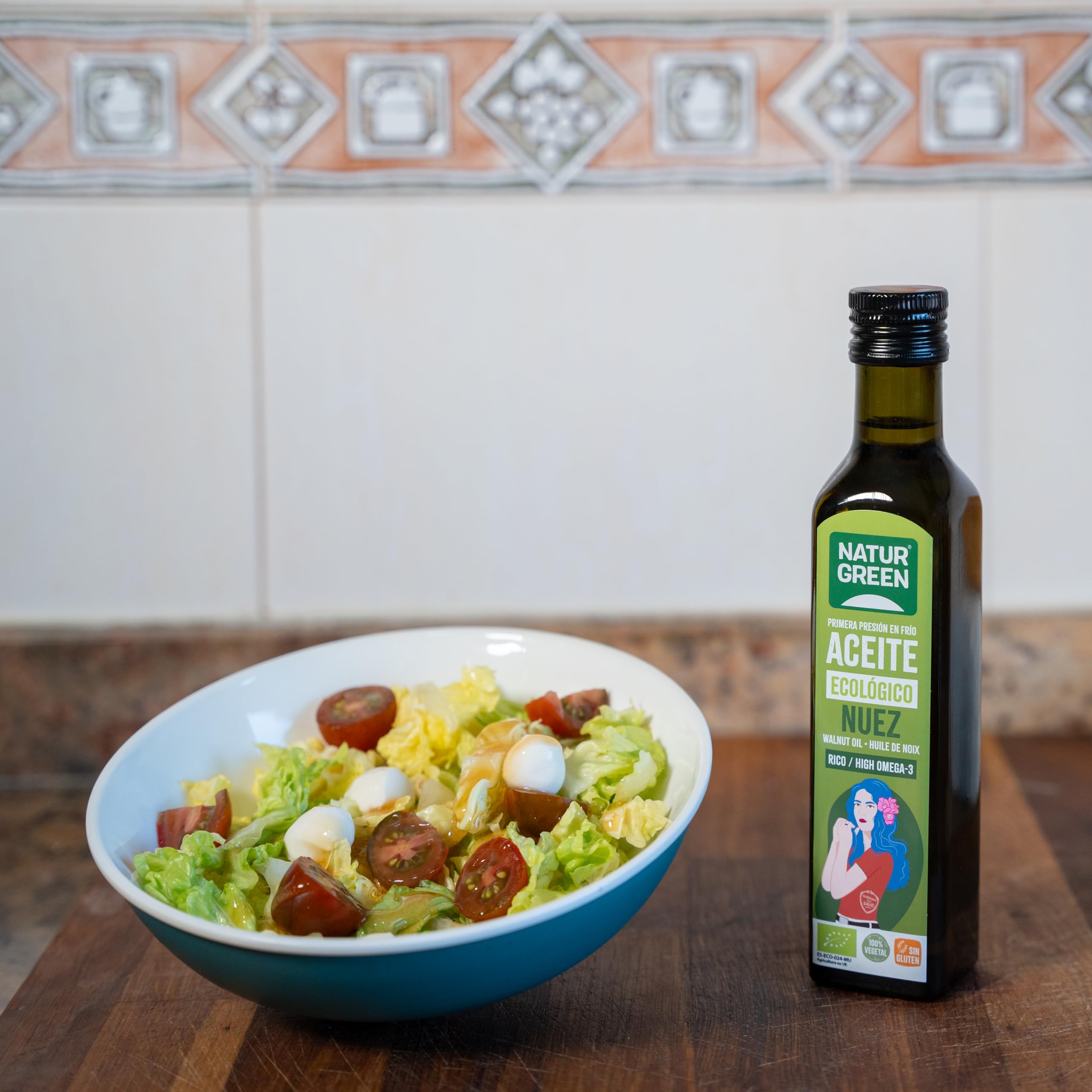 NaturGreen - Aceite de Nuez Bio, Pack 6 x 250 ml, Aceite Vegetal Ecológico Primera Presión en Frío, Rico en Omega 3 y 6, Ideal para Ensaladas, Cocina Saludable y Vegana