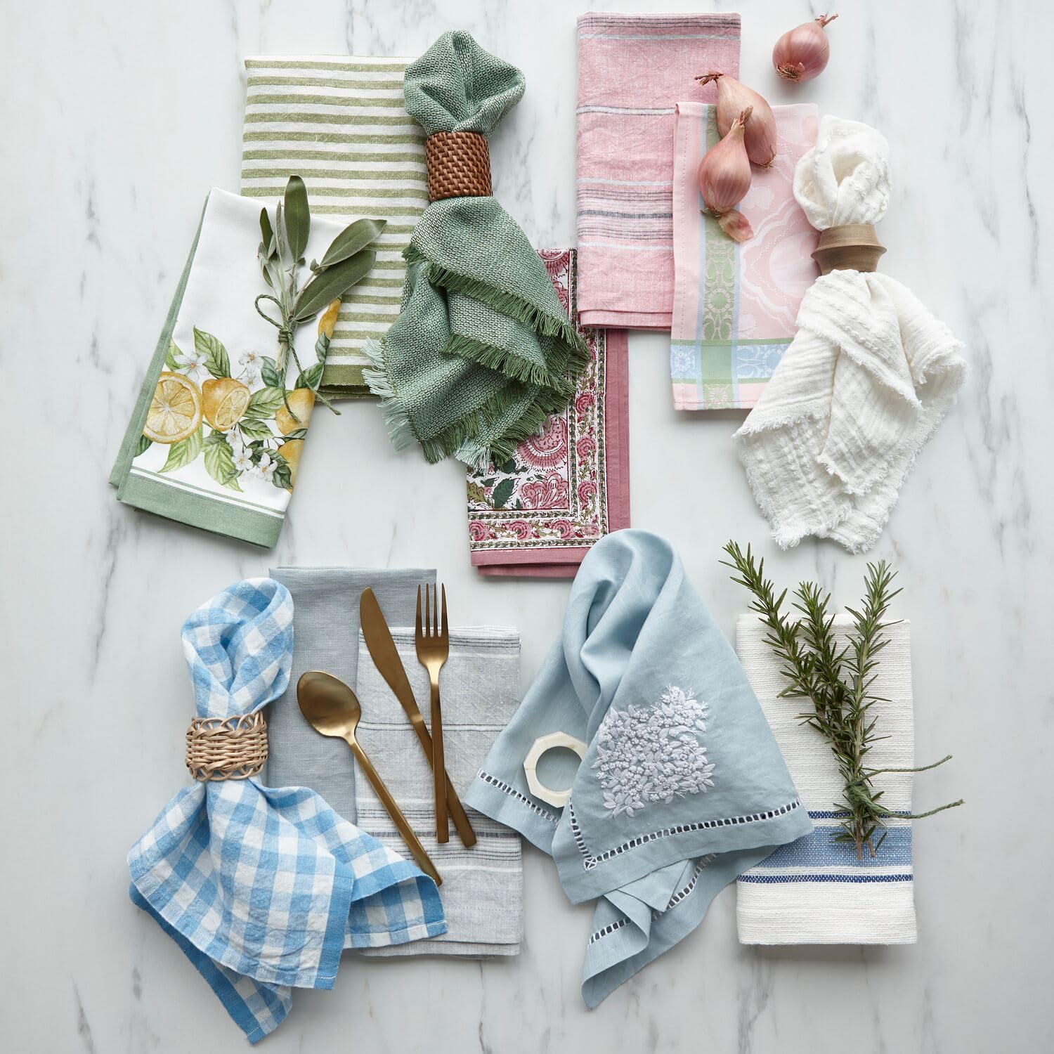 Amazon.com: Sur La Table Cloud Woven Stripe Napkins, Set of 4