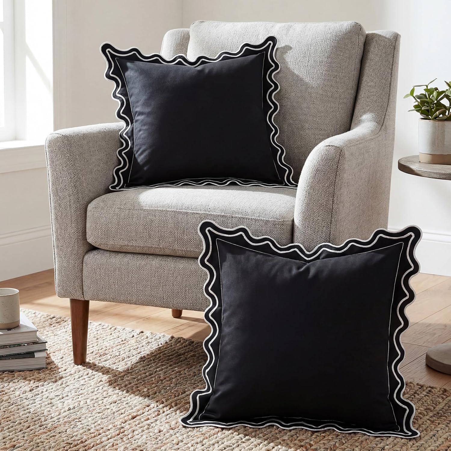 Novabright 2 Pack Outdoor Waterproof Pillow Covers Decorative Farmhouse Garden Pillowcase Scalloped Throw Cushion Cases for Patio Porch Tent Sofa Living Room Decor (Black,18 x 18 Inch)