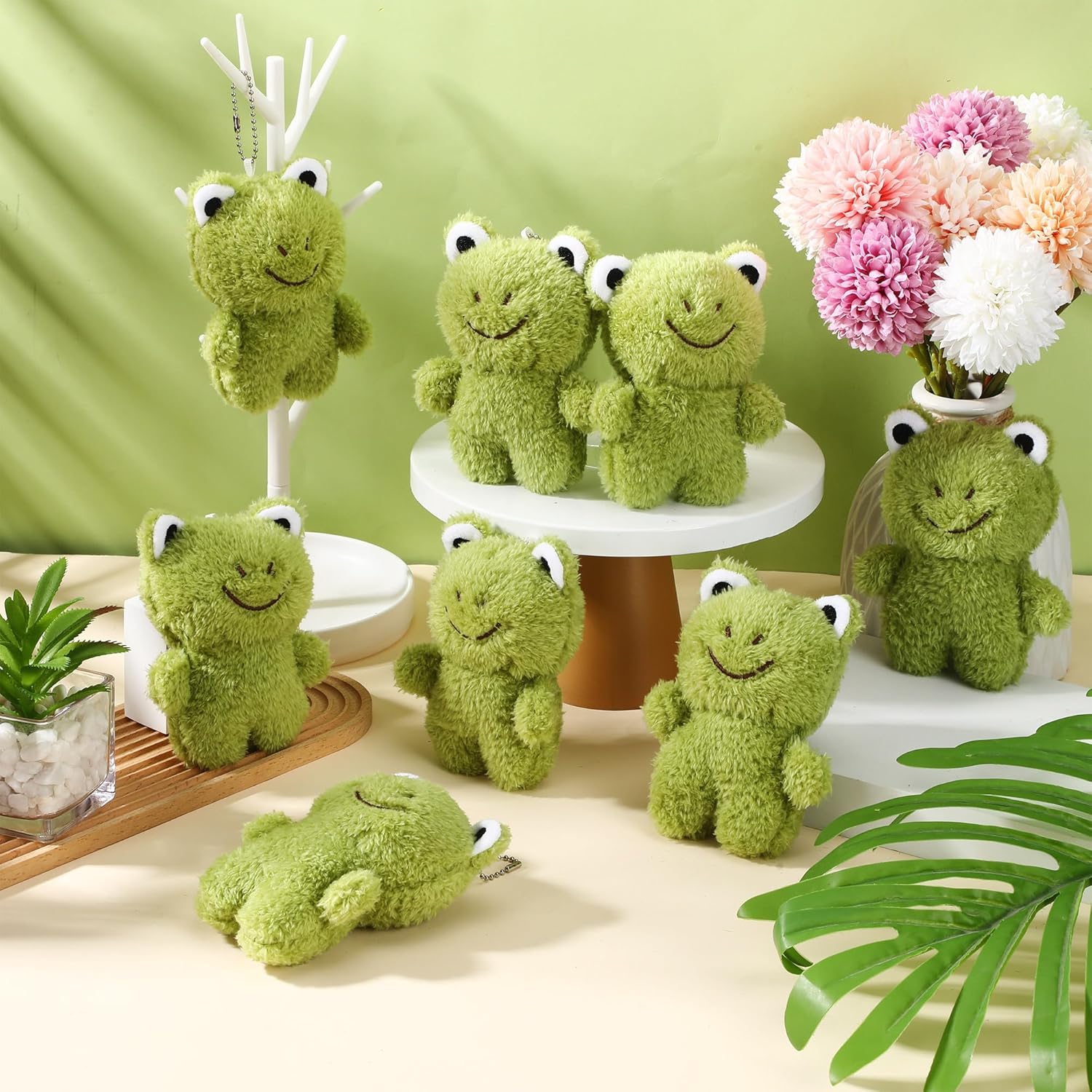 HyDren 24 Pcs Funny Frog Gifts Plush Keychains Bulk 4.7 Inch Cute Soft Stuffed Animal Backpack Charm Pendant for Classroom Office Students Employee Birthday Party Favors